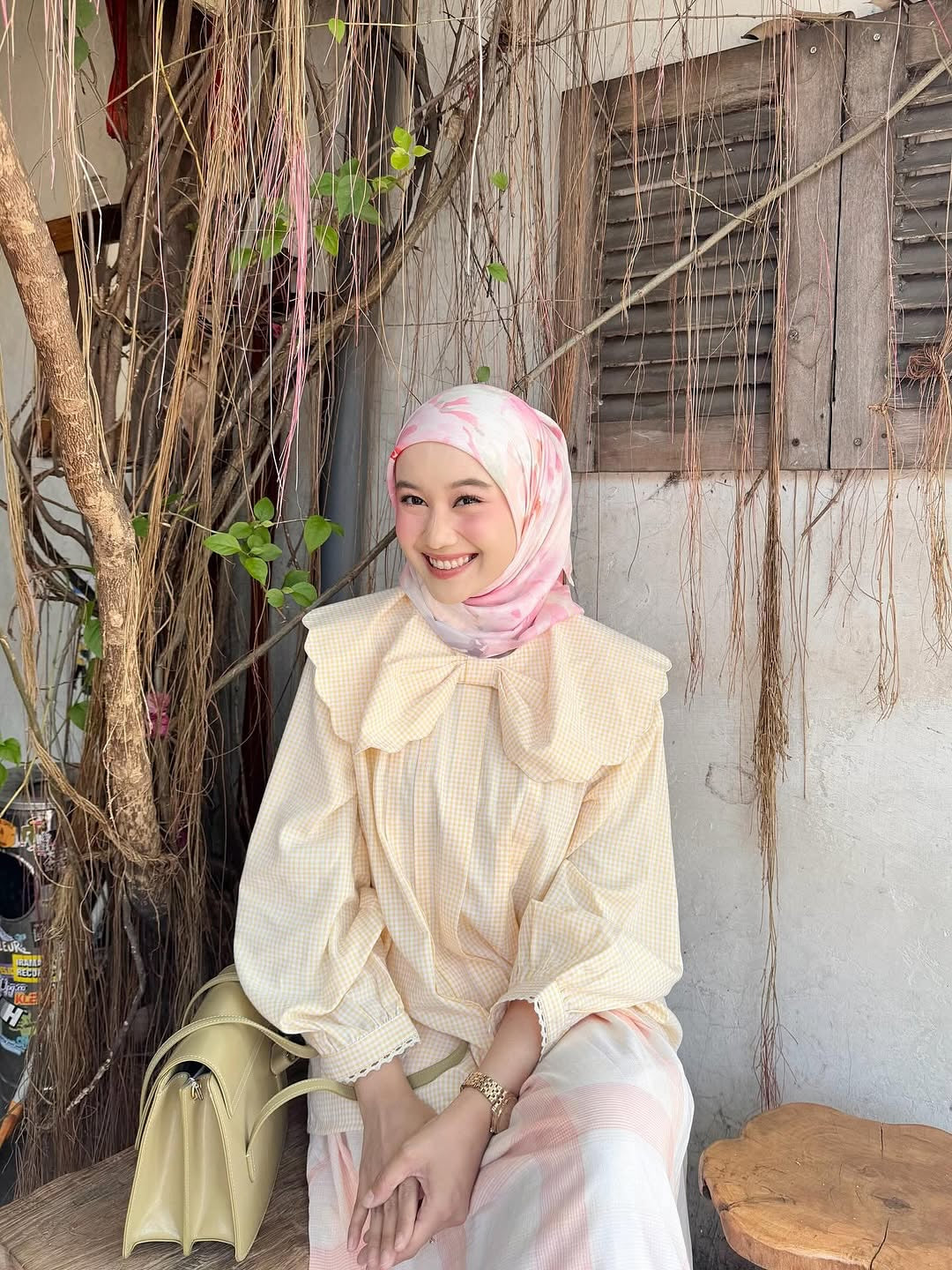 CALMING FEMININE