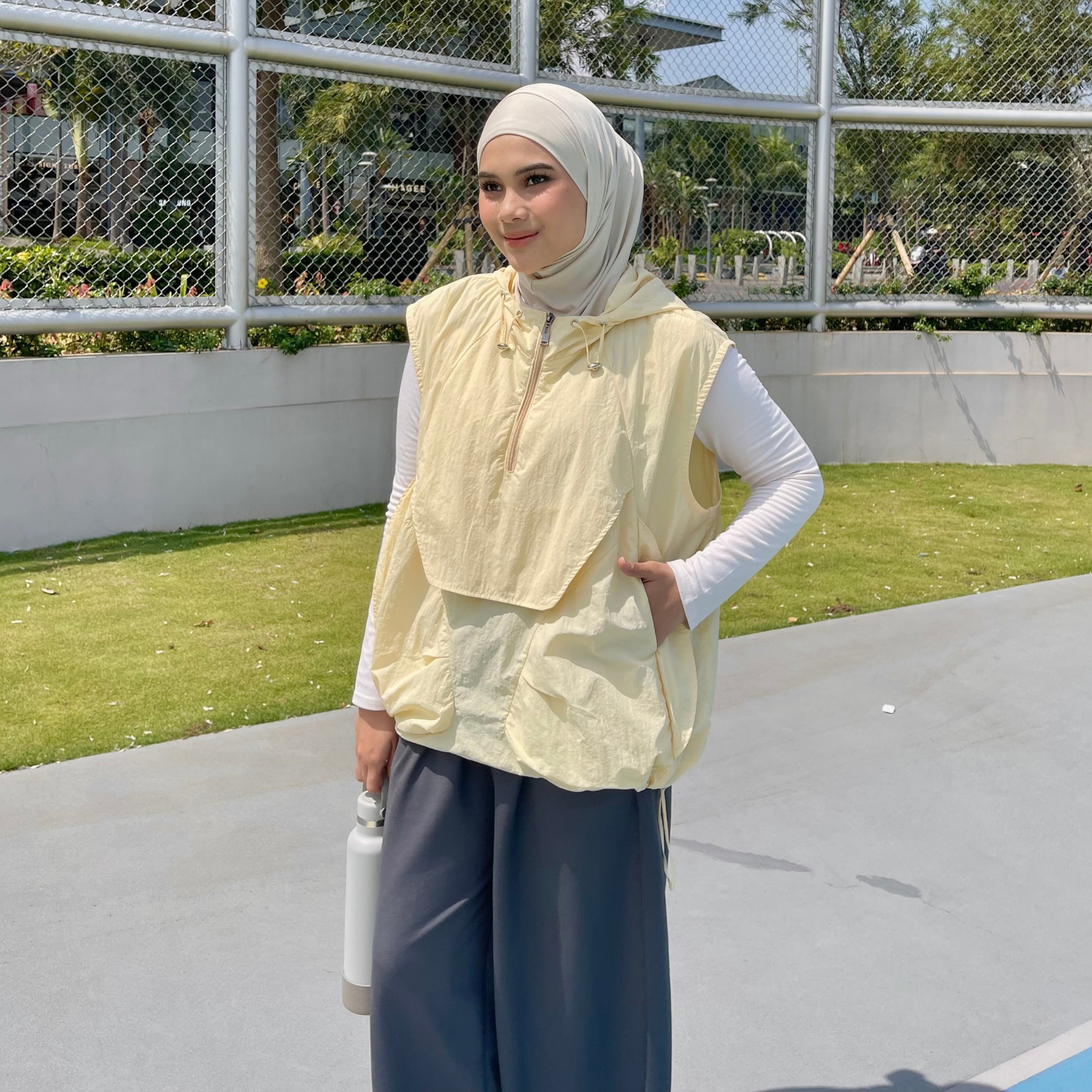 Image of Eclemix Mora Vest - Jacket Sport Wanita Tanpa Lengan