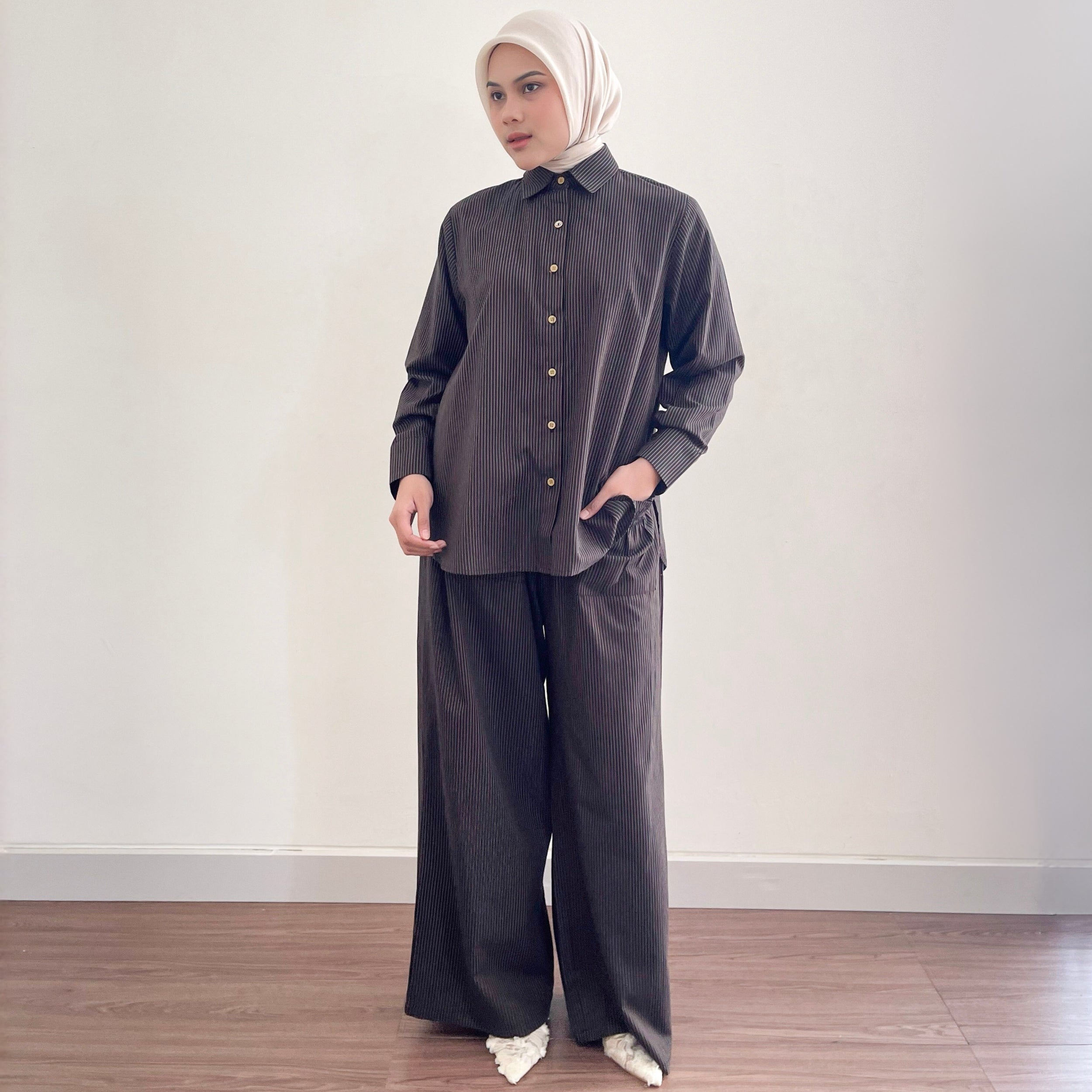 Image of Eclemix Top Airy | Atasan Kemeja Basic Stripe Salur Cotton Oxford