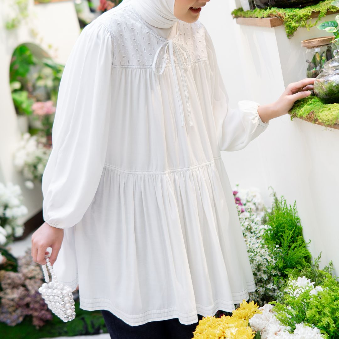 Image of Eclemix Yeji Top | Atasan Wanita Blouse Tali Mix Prada Daily