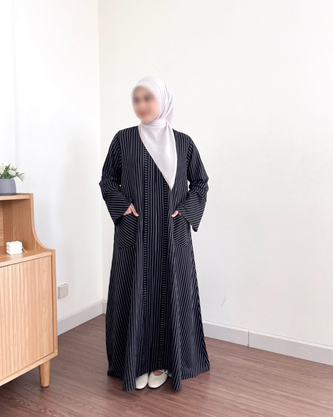 Image of Eclemix - Eshaluna Sora Striped Basic Abaya