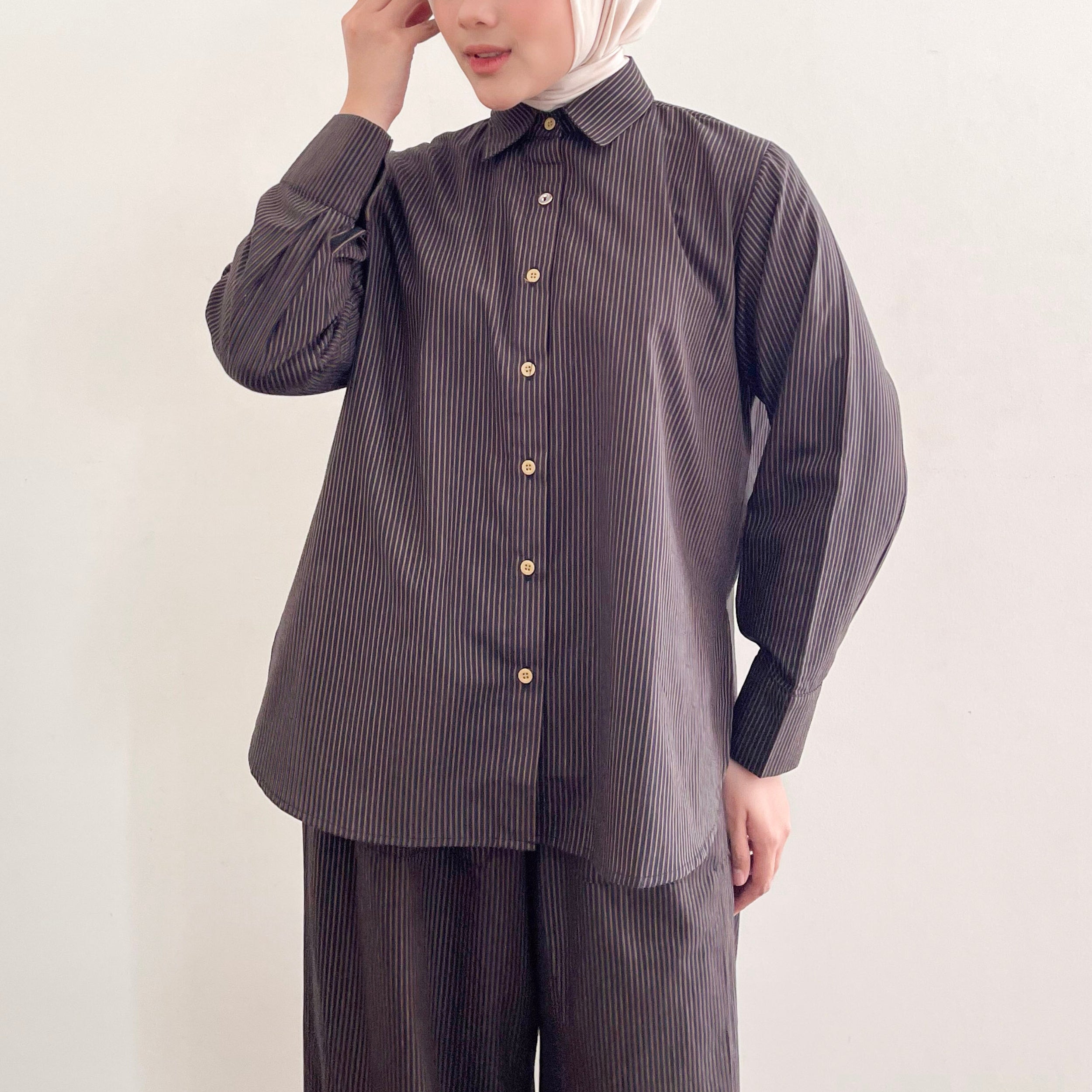 Image of Eclemix Top Airy | Atasan Kemeja Basic Stripe Salur Cotton Oxford
