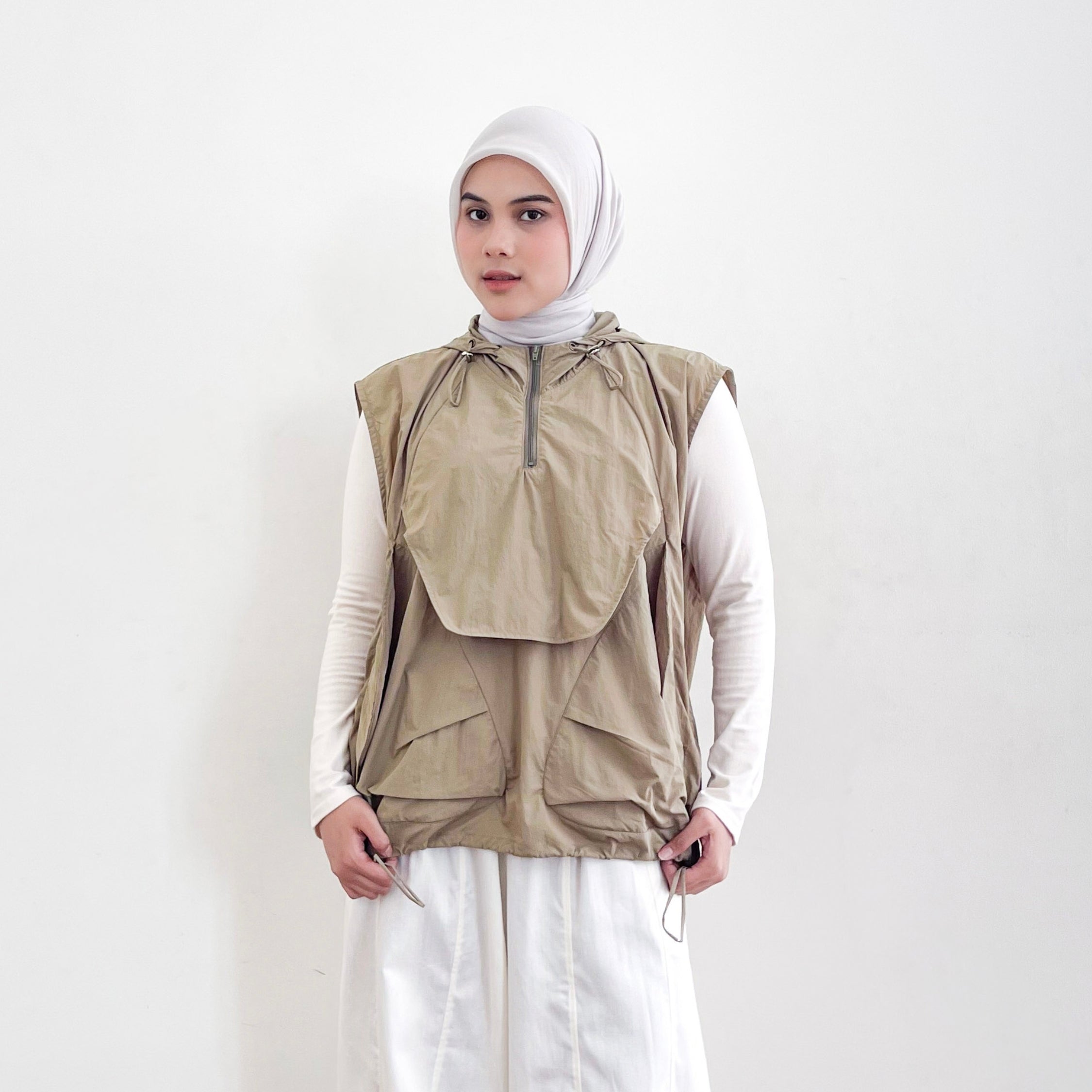 Image of Eclemix Mora Vest - Jacket Sport Wanita Tanpa Lengan
