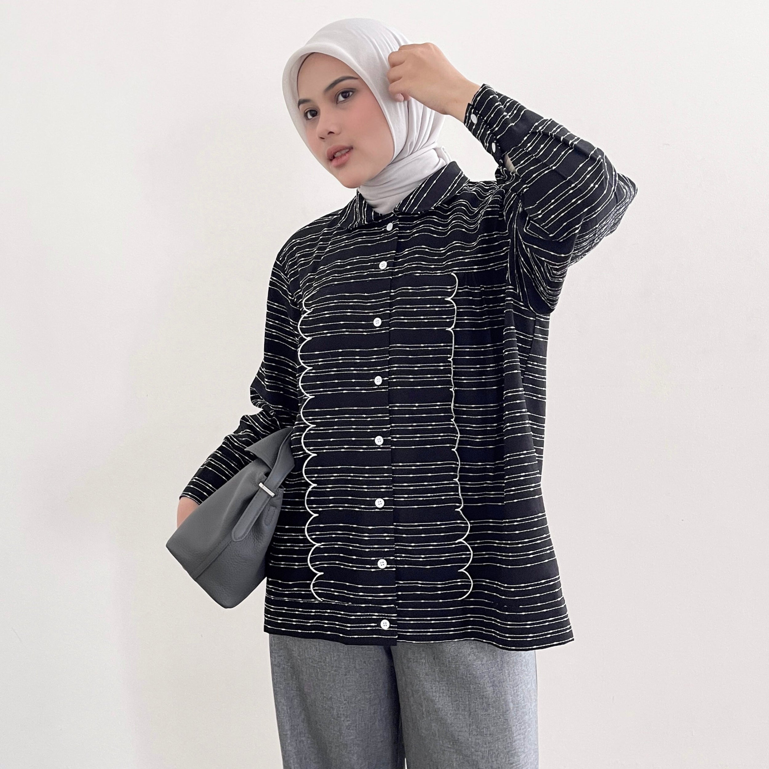 Image of Eclemix Top Luvie | Atasan Wanita Stripes Scallop Embroidery Shirt