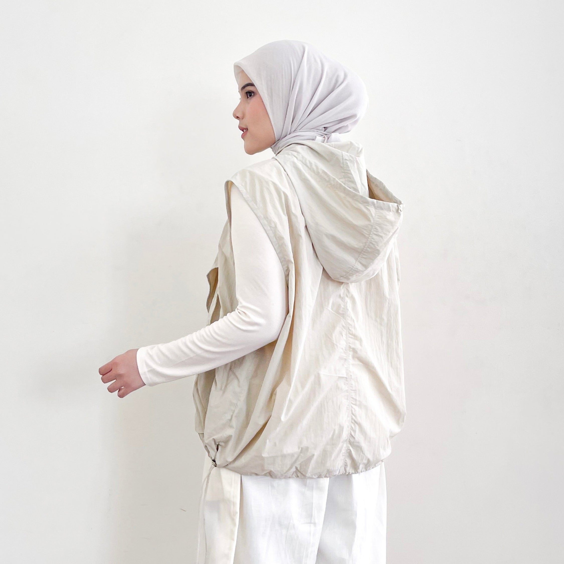 Image of Eclemix Mora Vest - Jacket Sport Wanita Tanpa Lengan