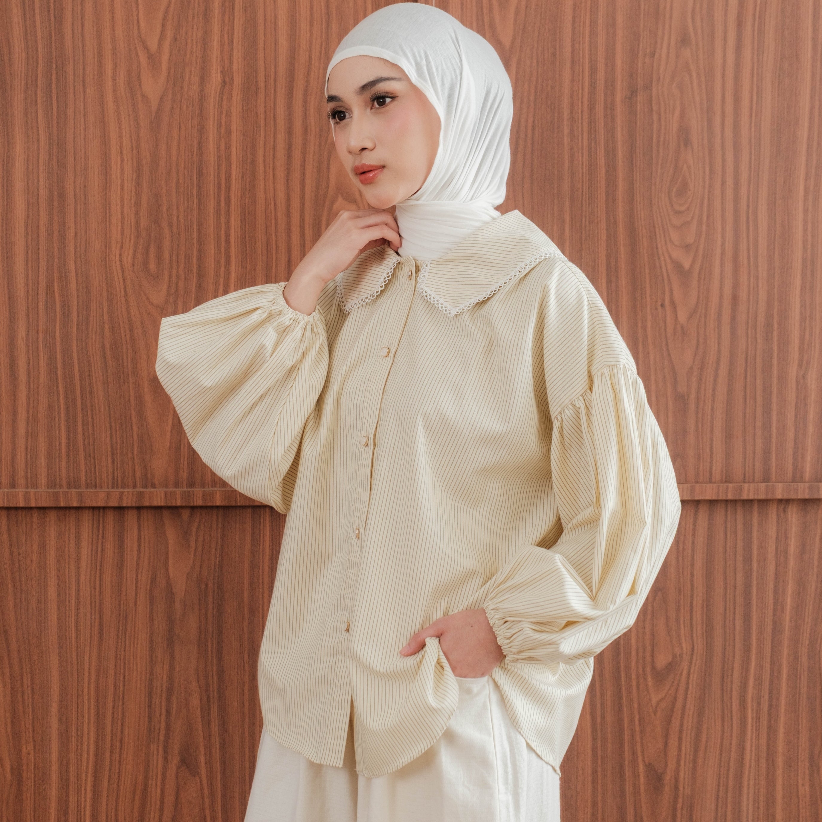 Image of Eclemix Kemeja Wanita Stripe Kerah Renda Puff Sleeve Top Aluvia