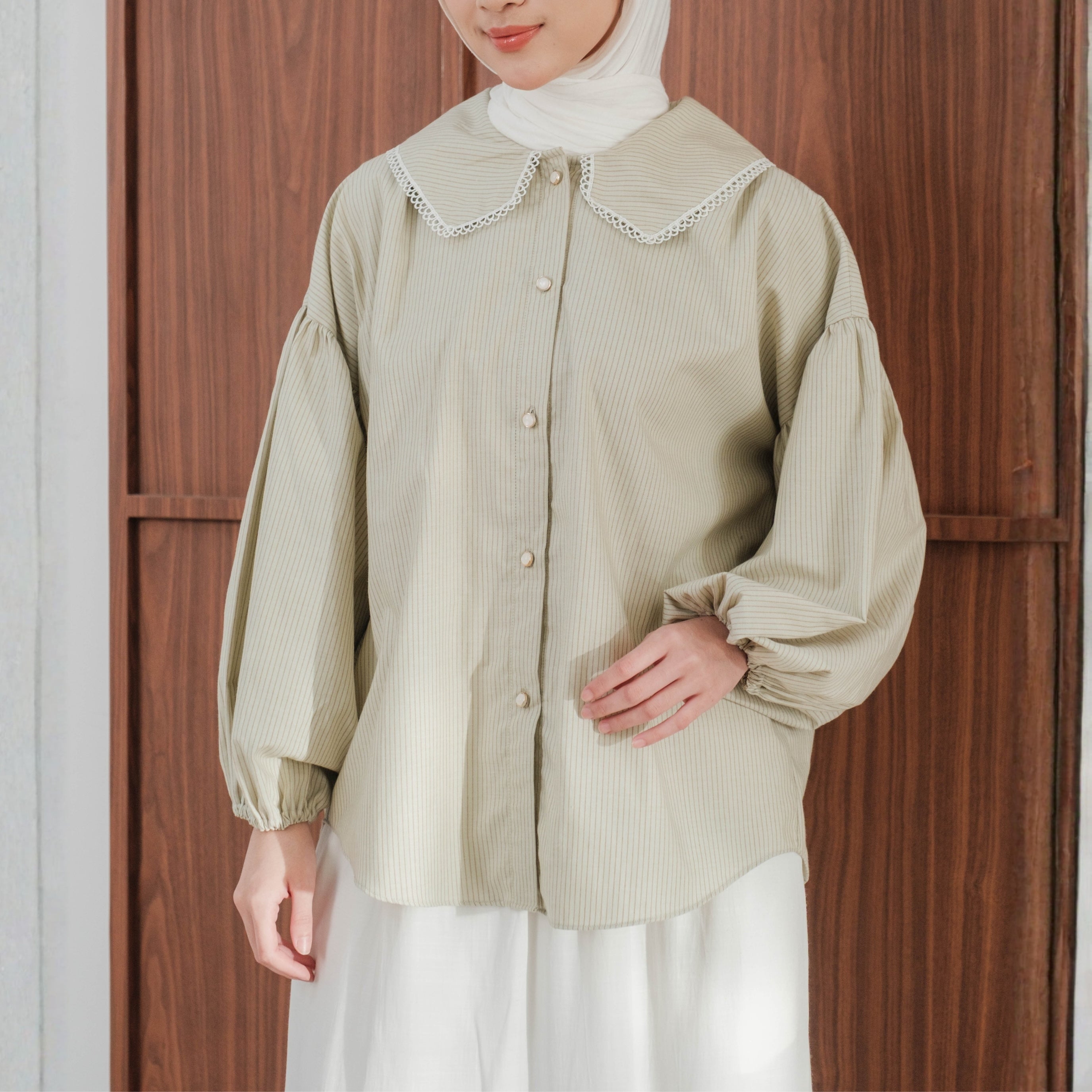 Image of Eclemix Kemeja Wanita Stripe Kerah Renda Puff Sleeve Top Aluvia
