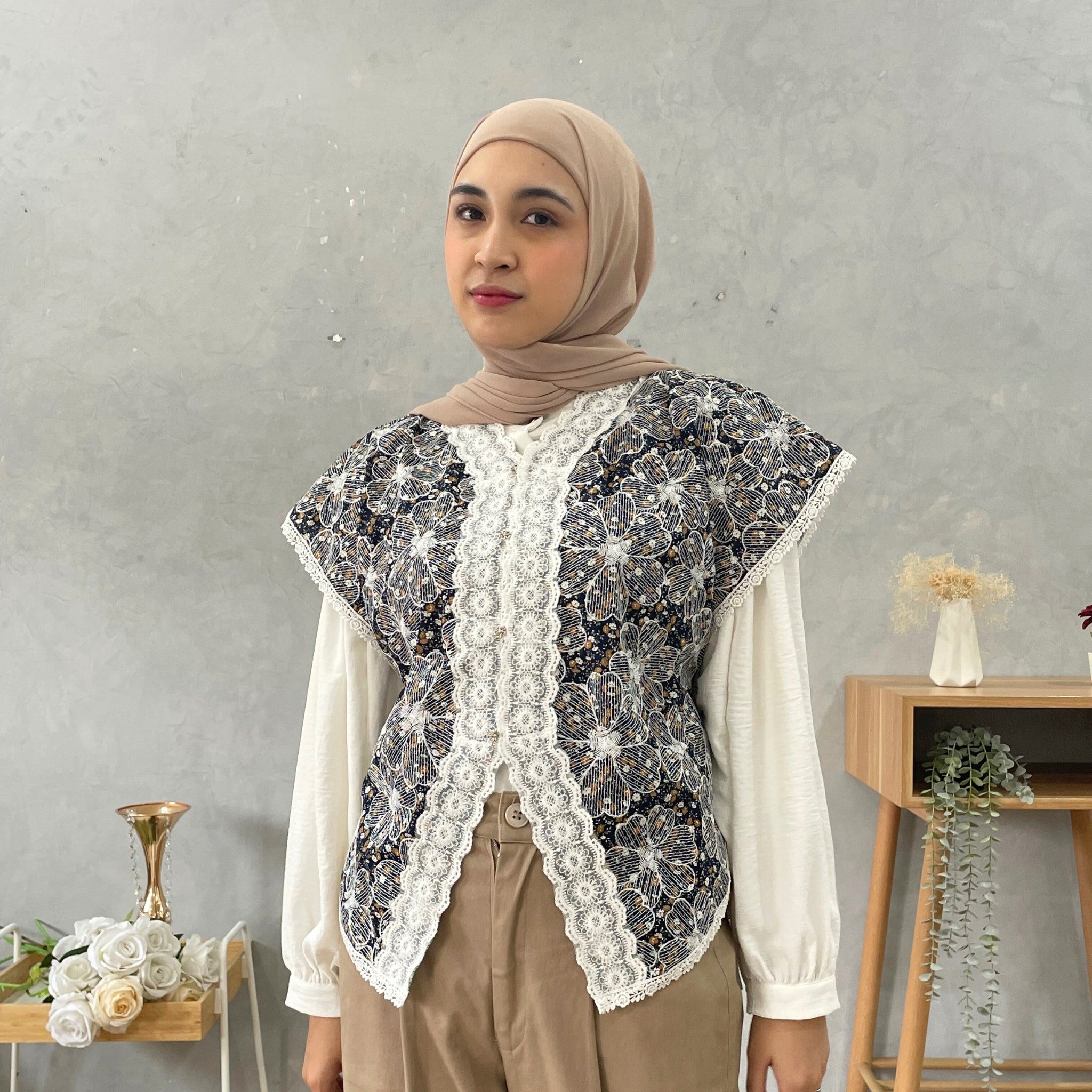 Eclemix Outer Maurin | Vest Brokat Bunga | Outer Panjang Brukat Tanpa Lengan