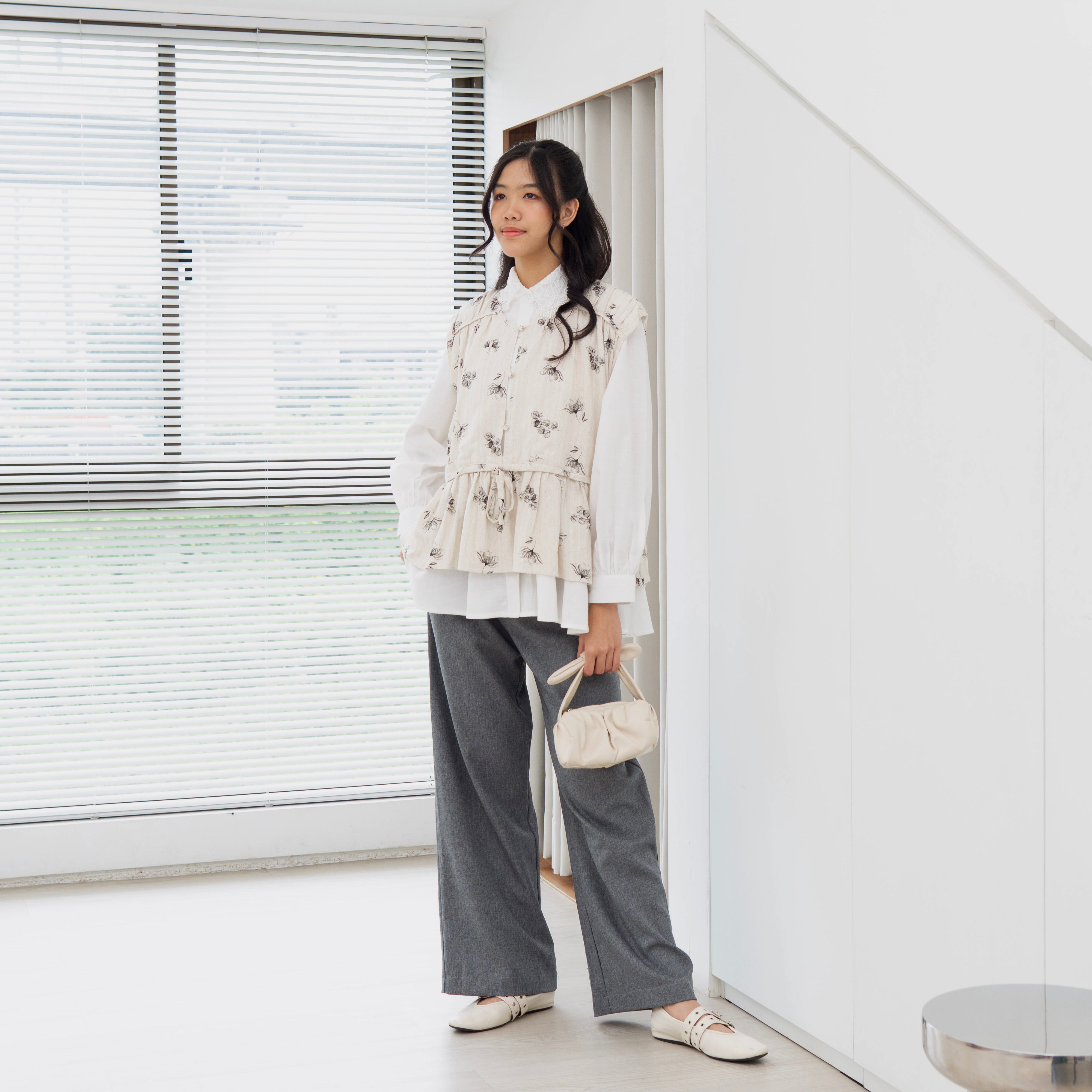 Image of Eclemix Outer Terata | Vest Serut Motif Flower | Outer Tanpa Lengan