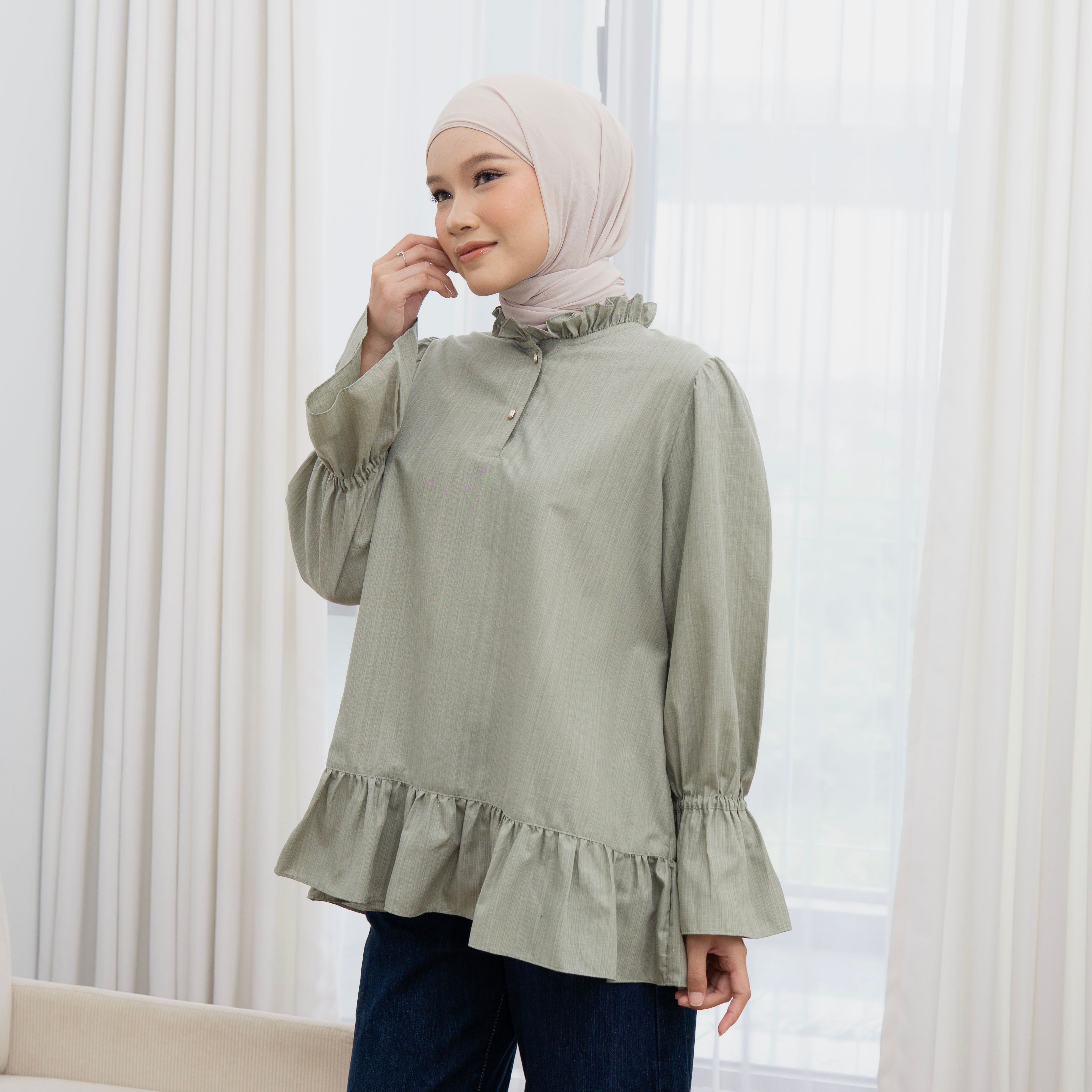 Image of Eclemix Top Sanata | Atasan Wanita Blouse Lengan Panjang Kerah Frill