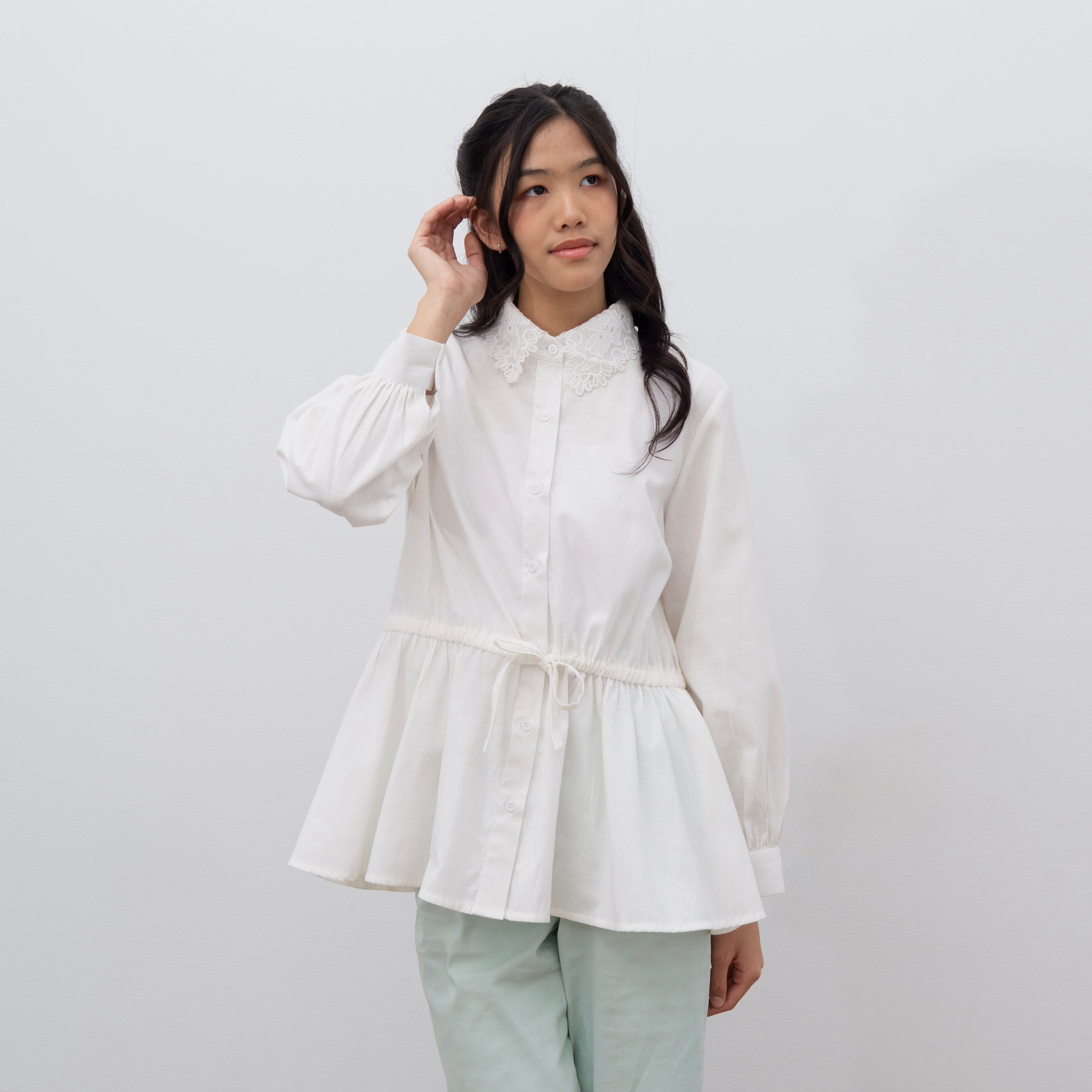 Eclemix Top Pure | Atasan Wanita Blouse Lengan Panjang Kerah Renda Bunga Vintage Korean Style