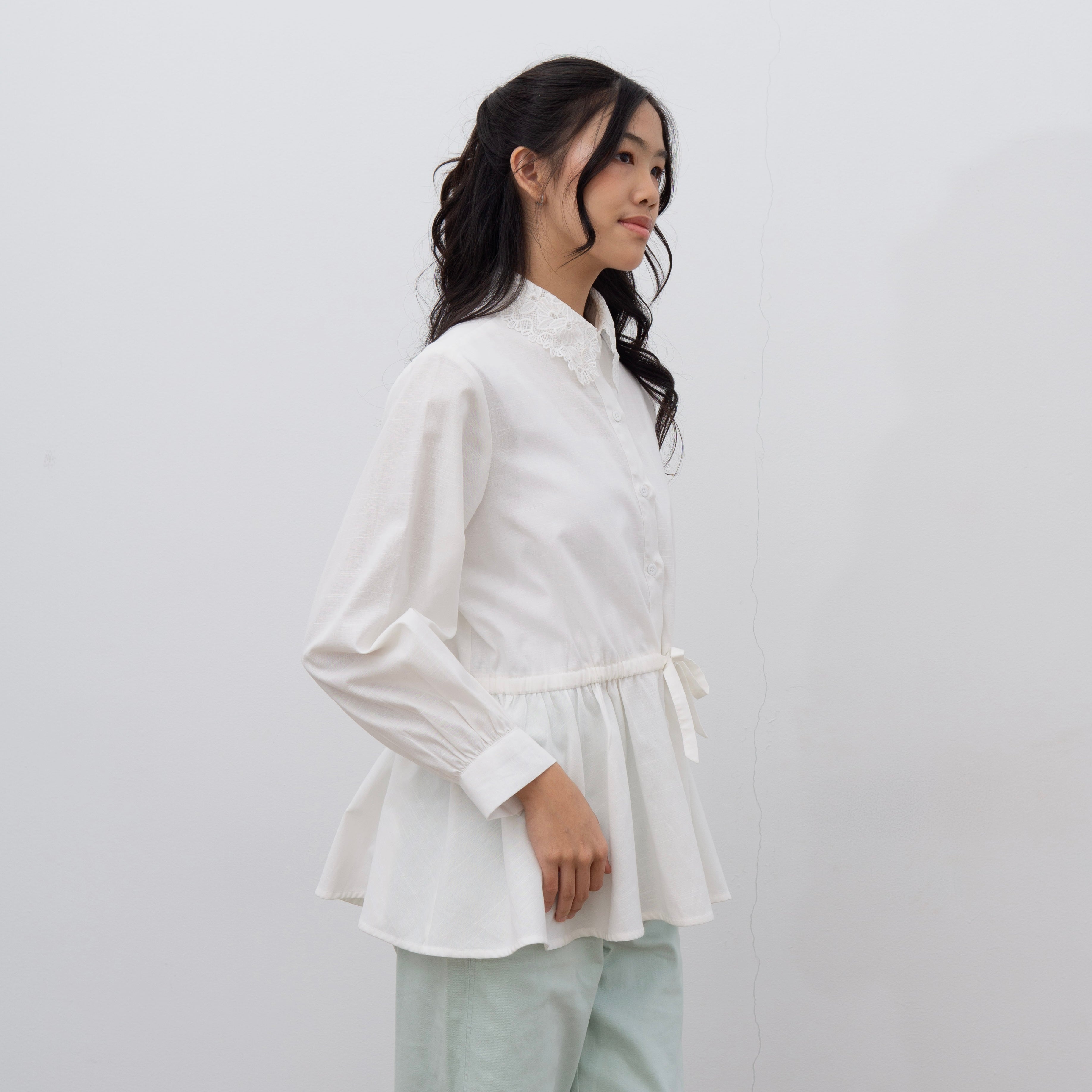 Image of Eclemix Top Pure | Atasan Wanita Blouse Lengan Panjang Kerah Renda Bunga Vintage Korean Style