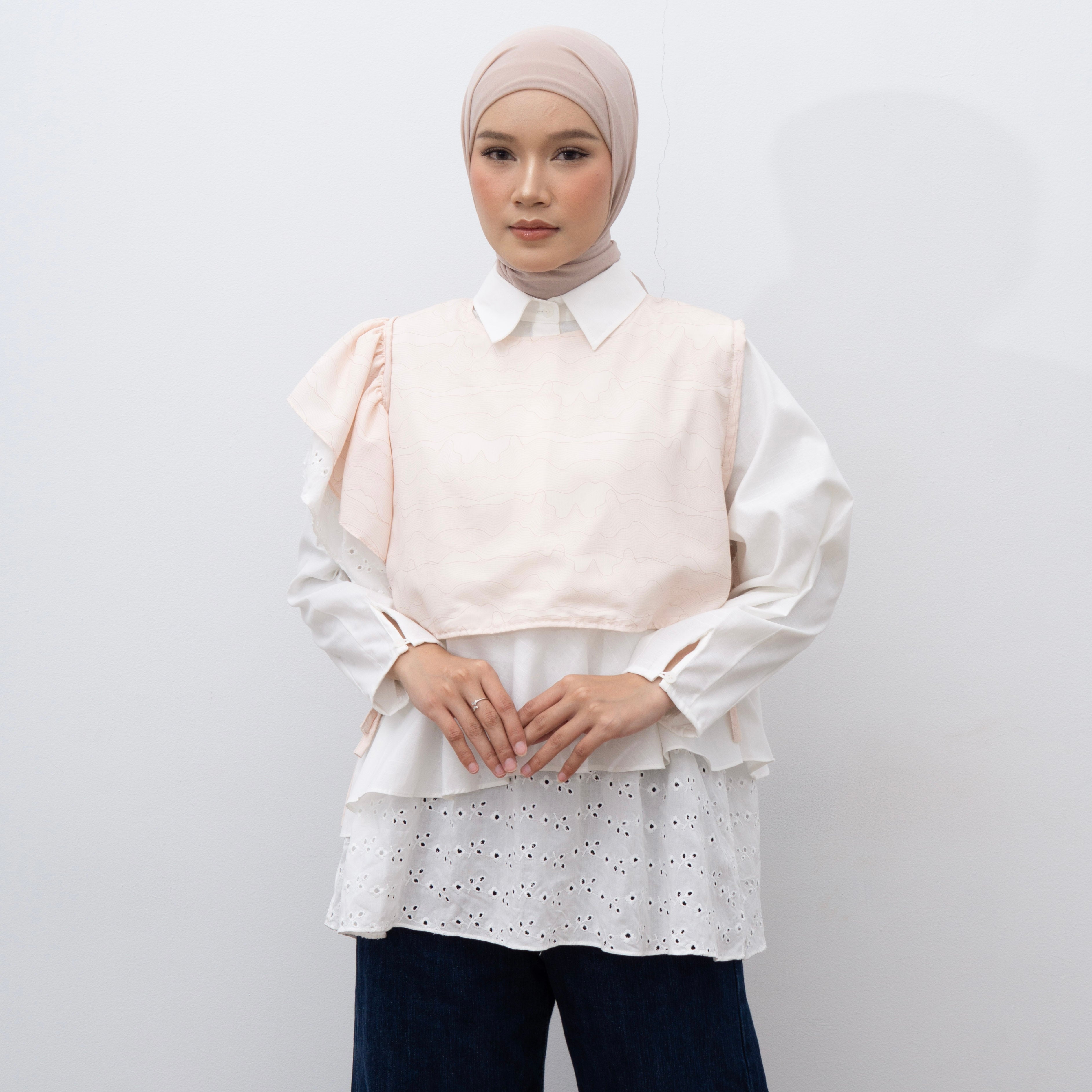 Eclemix Outer Latte | Vest Wanita Ruffle Tanpa Lengan