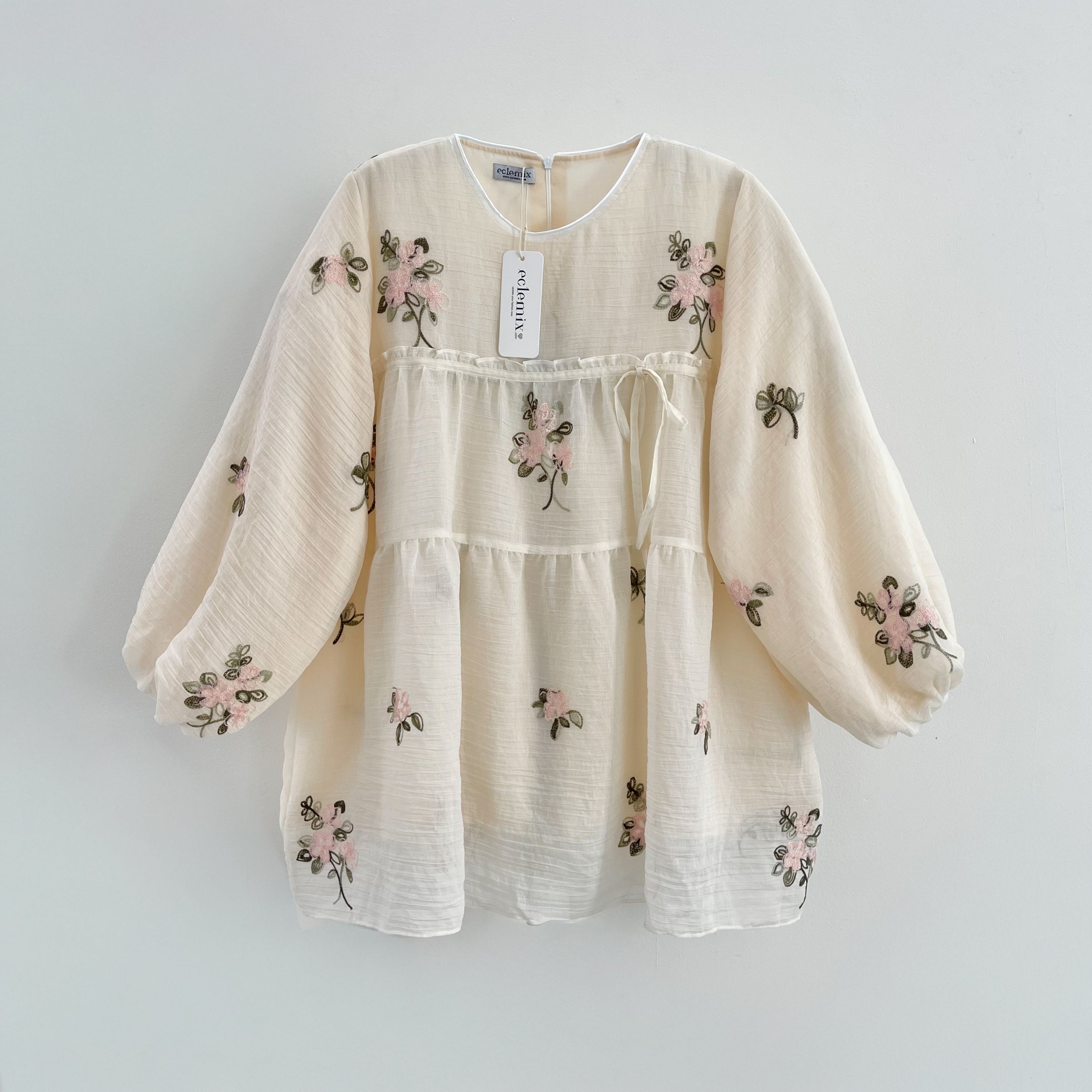 Image of Eclemix Top Eira | Atasan Wanita Blouse Embroidery Floral Lengan Balon | Baju Kondangan, Pesta dan Acara Formal