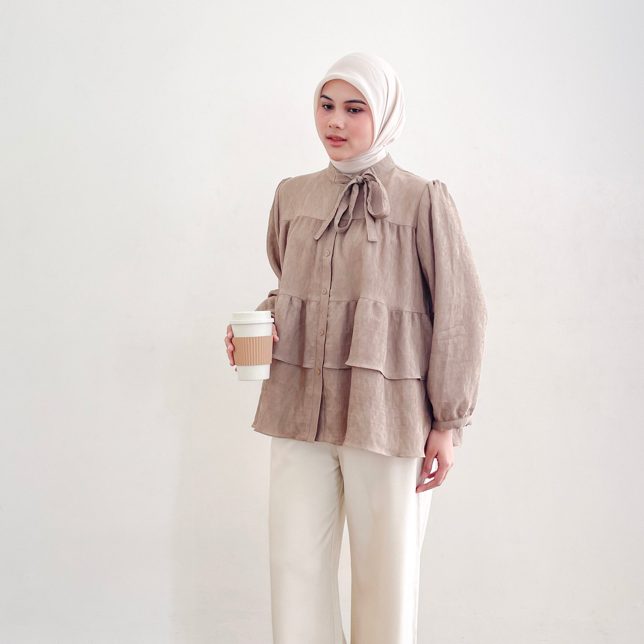 Image of Eclemix Top Vaia - Blouse Pleats Ruffle Lengan Balon Anti Kusut