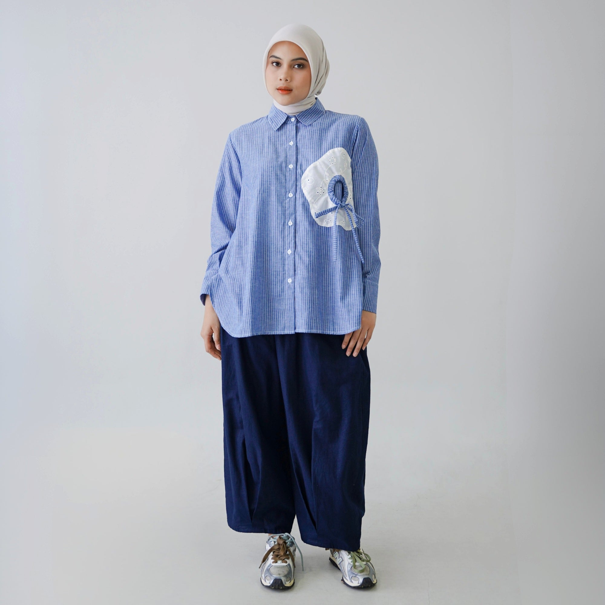 Image of Eclemix Top Orio smart casual wanita tampak samping
