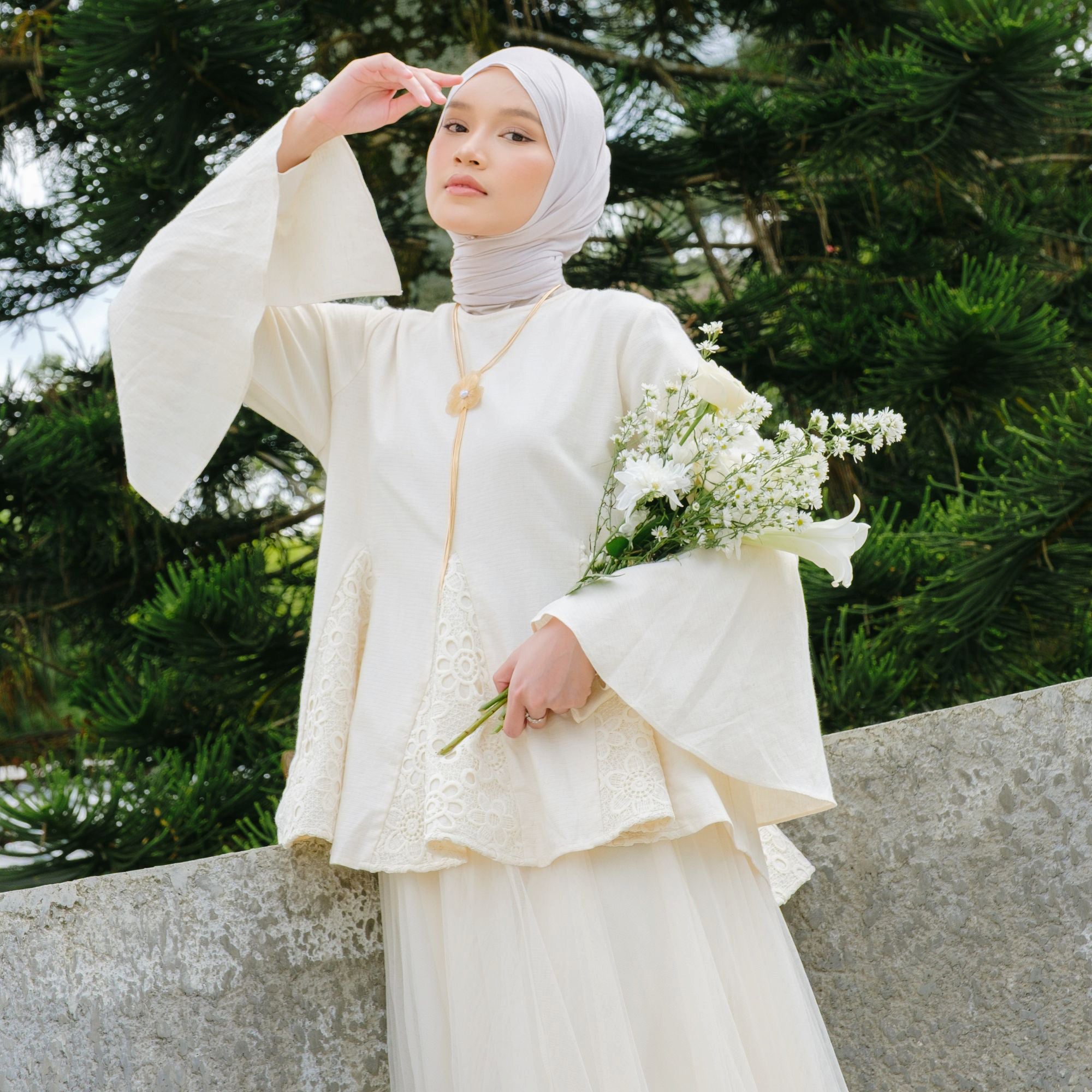 Image of Eclemix Blouse Wanita Lace | Top Calma | Atasan Elegant Flare Sleeve