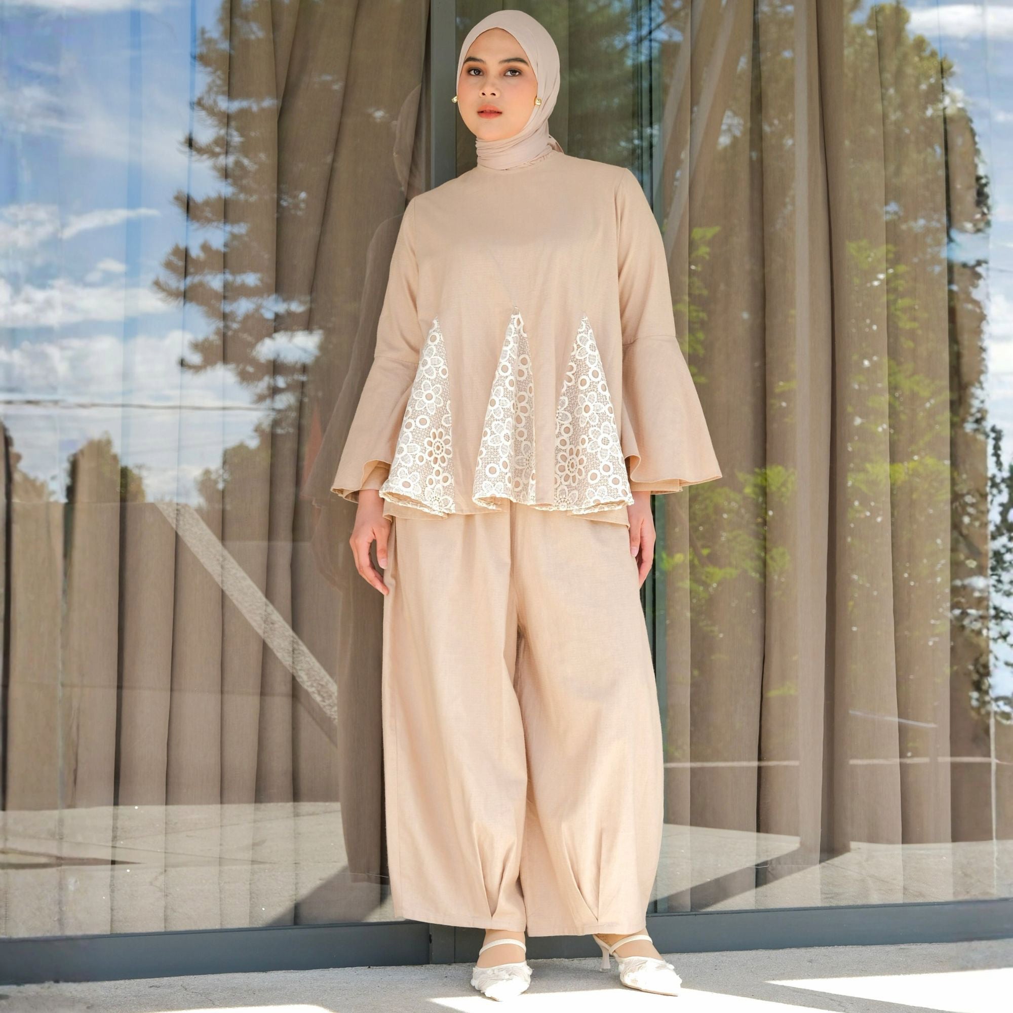 Image of Eclemix Blouse Wanita Lace | Top Calma | Atasan Elegant Flare Sleeve