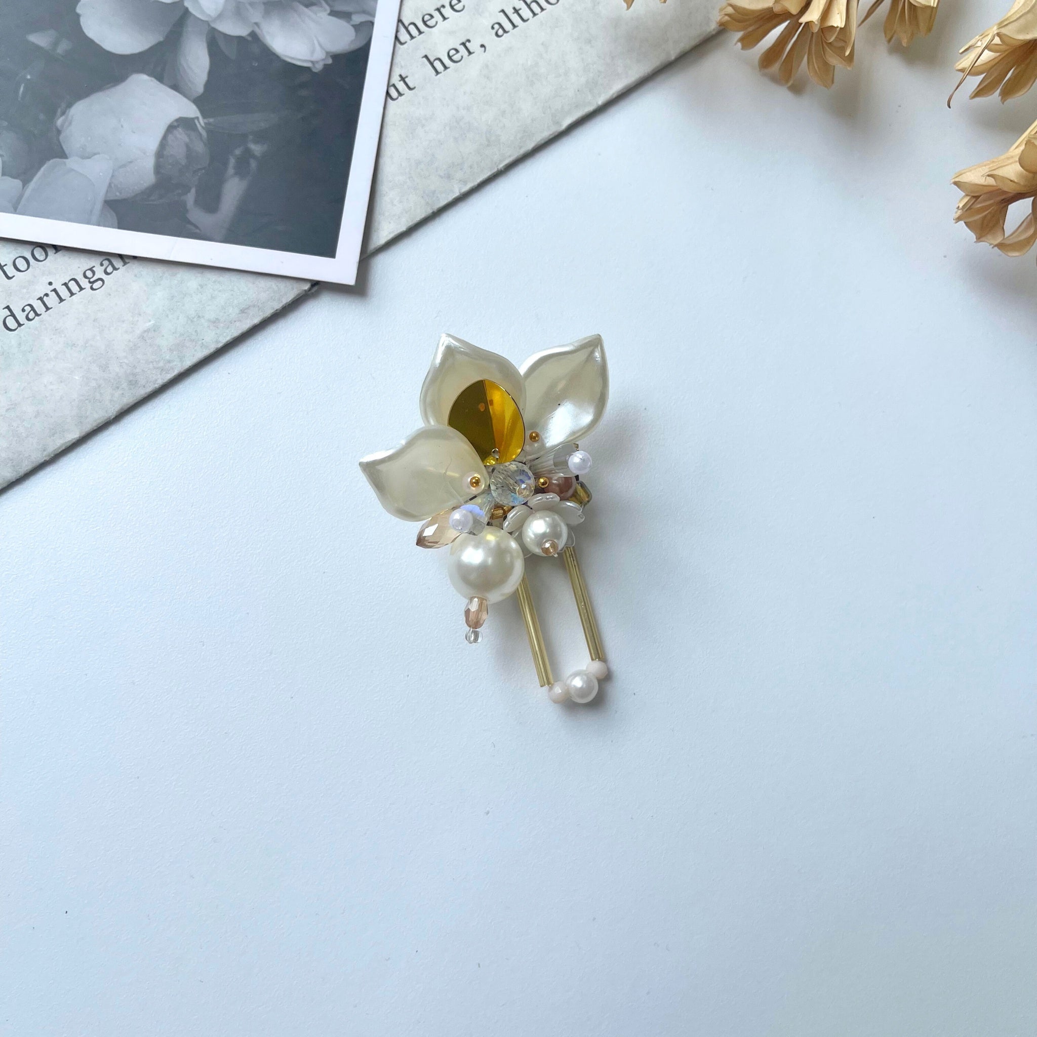 Image of Eclemix Chrysant Flower Statement Brooch | Bros Bunga Premium