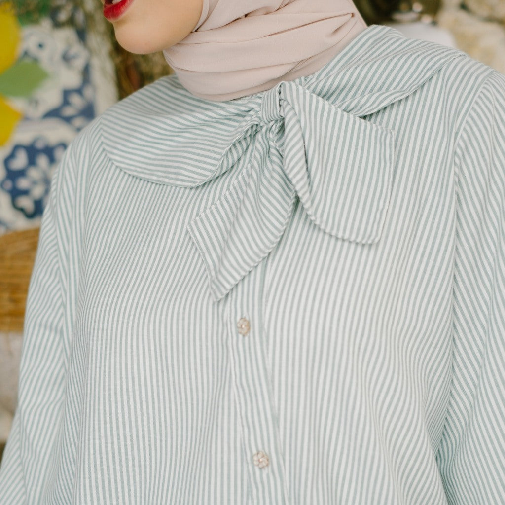 Eclemix Top Kirumi | Atasan Wanita Kemeja Motif Stripes Kerah Pita