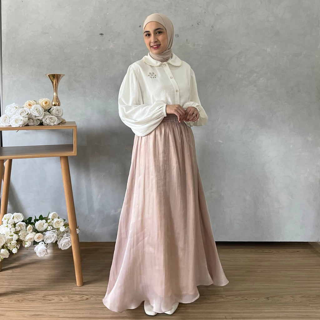 Image of Eclemix Lhira Skirt Shimmer Casual Style