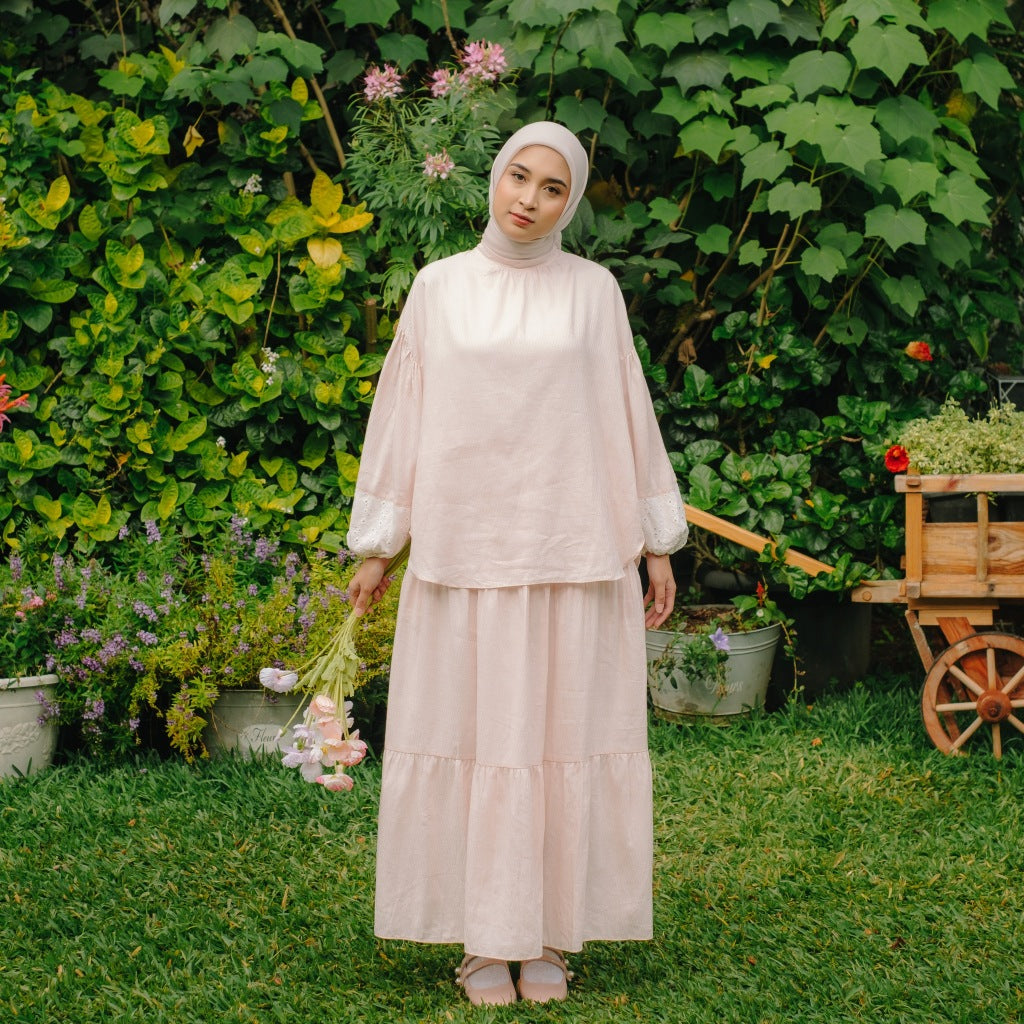 Eclemix One Set Arinda | Setelan Wanita Polos | Rok Rampel Susun A-Line | Blouse Polos Mix Prada