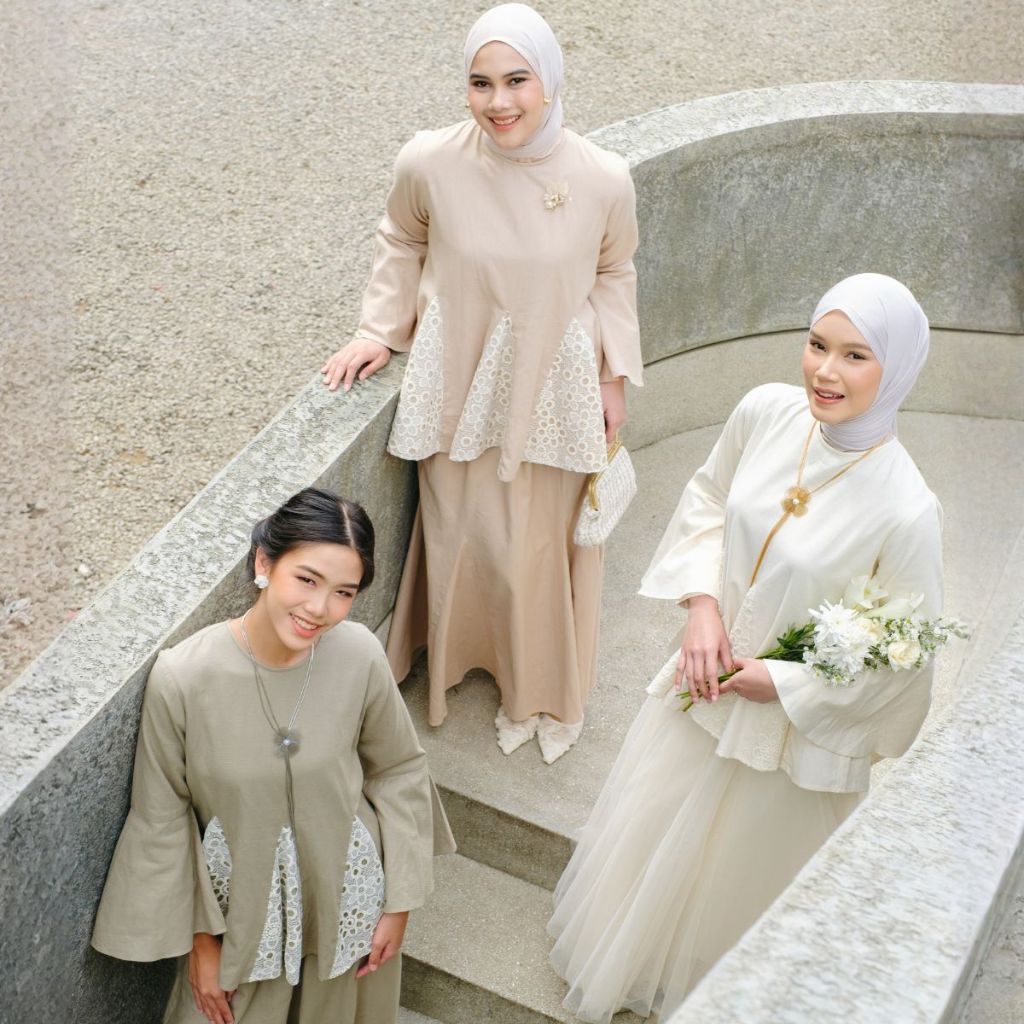 Image of Eclemix Blouse Wanita Lace | Top Calma | Atasan Elegant Flare Sleeve