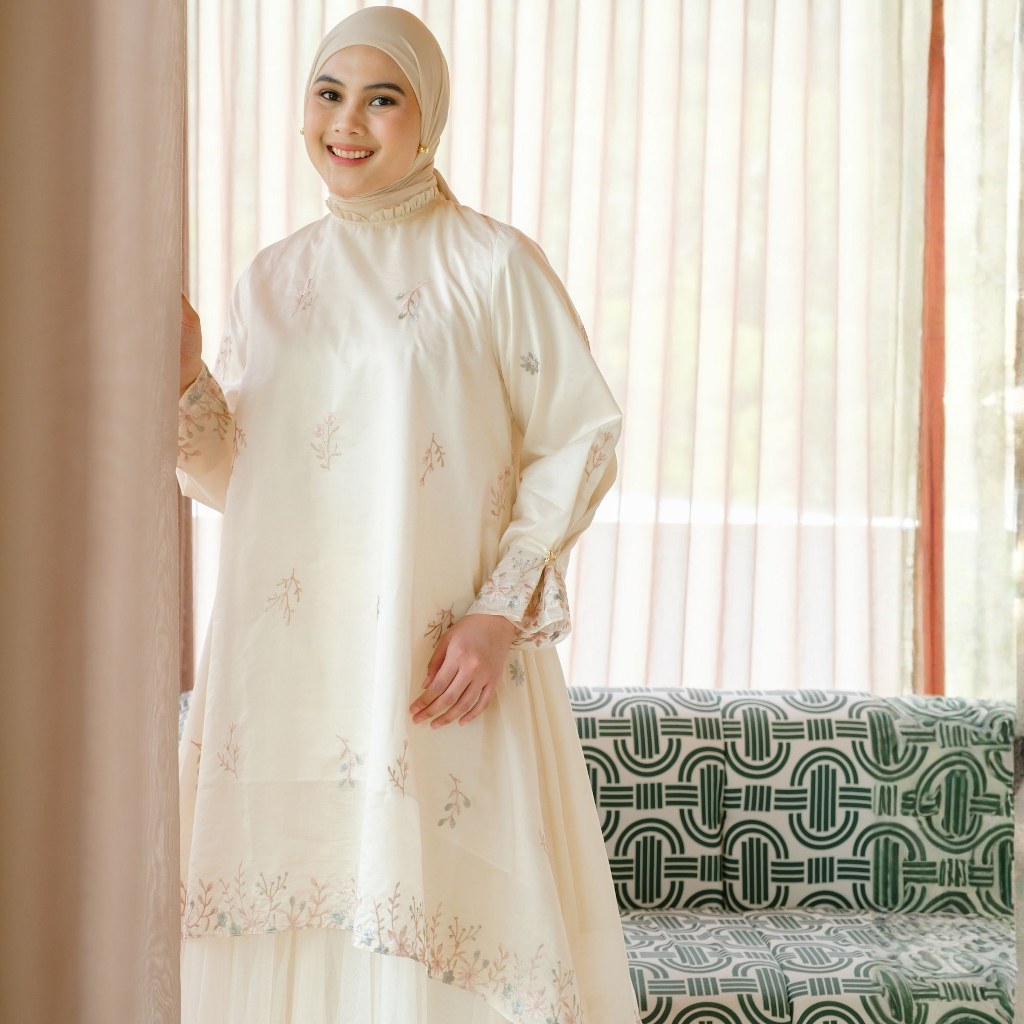 Image of Eclemix Tunic Rayyu | Atasan Wanita Motif Flower | Raya Collection