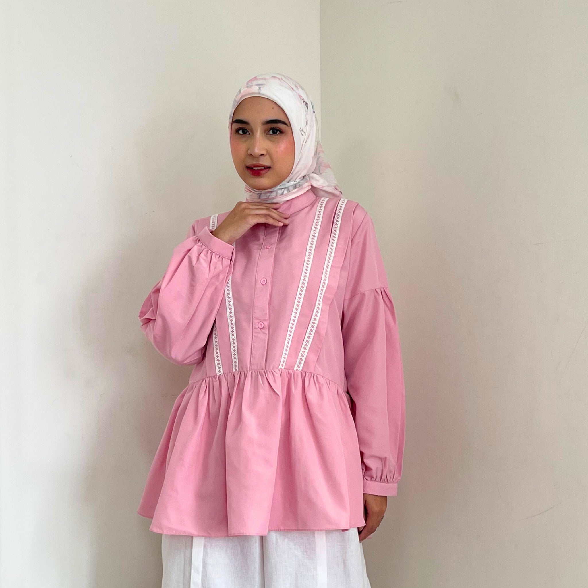 Image of Eclemix Top Lumna | Atasan Wanita Blouse Polos Renda Daily