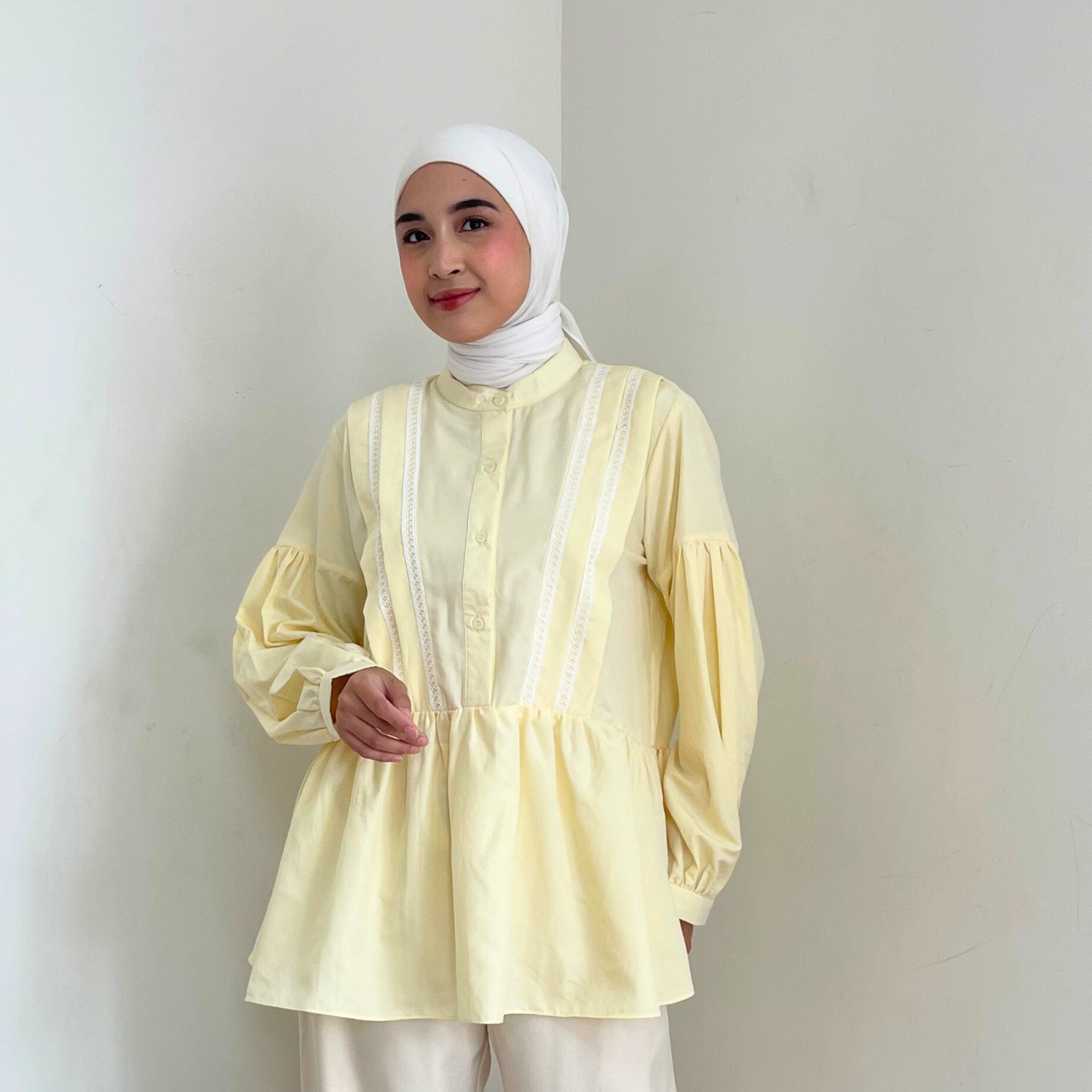Image of Eclemix Top Lumna | Atasan Wanita Blouse Polos Renda Daily