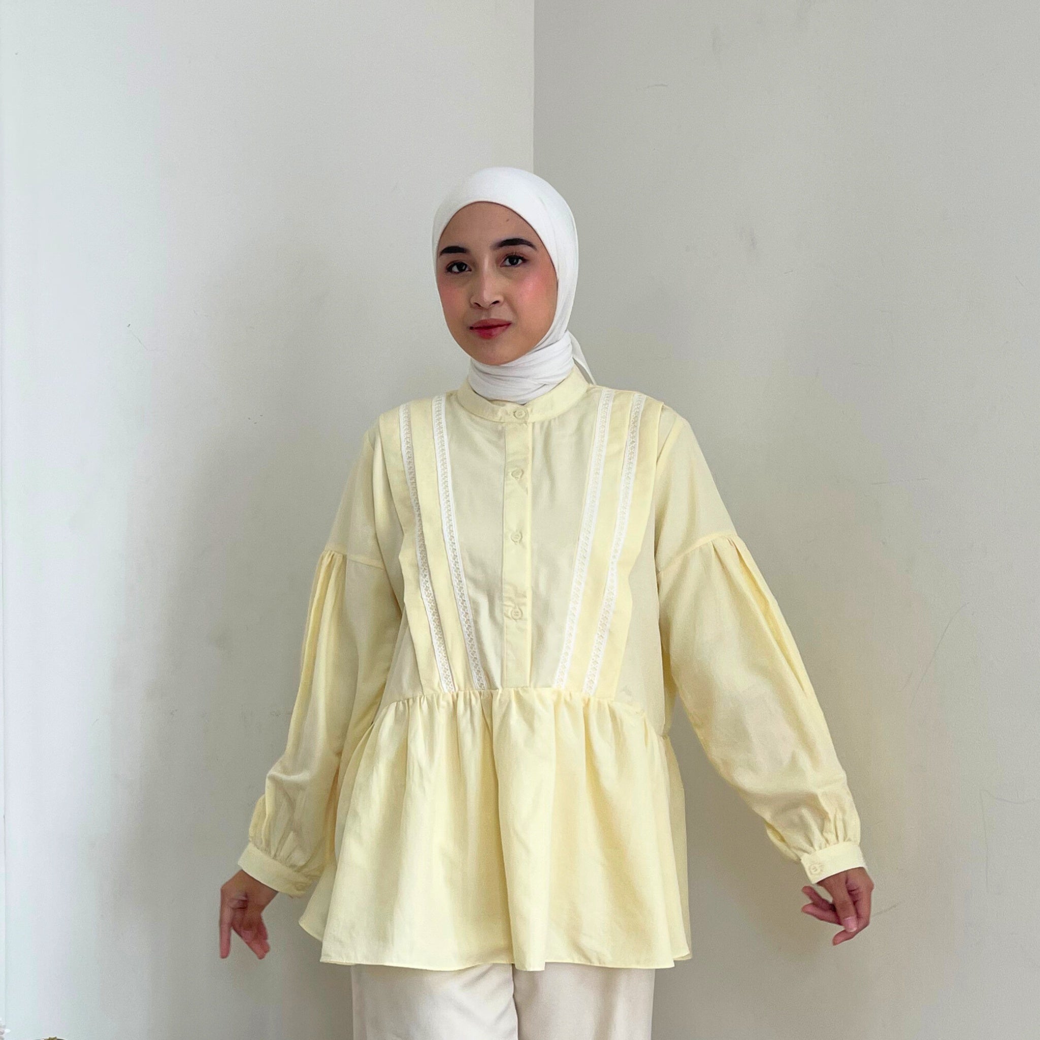 Image of Eclemix Top Lumna | Atasan Wanita Blouse Polos Renda Daily