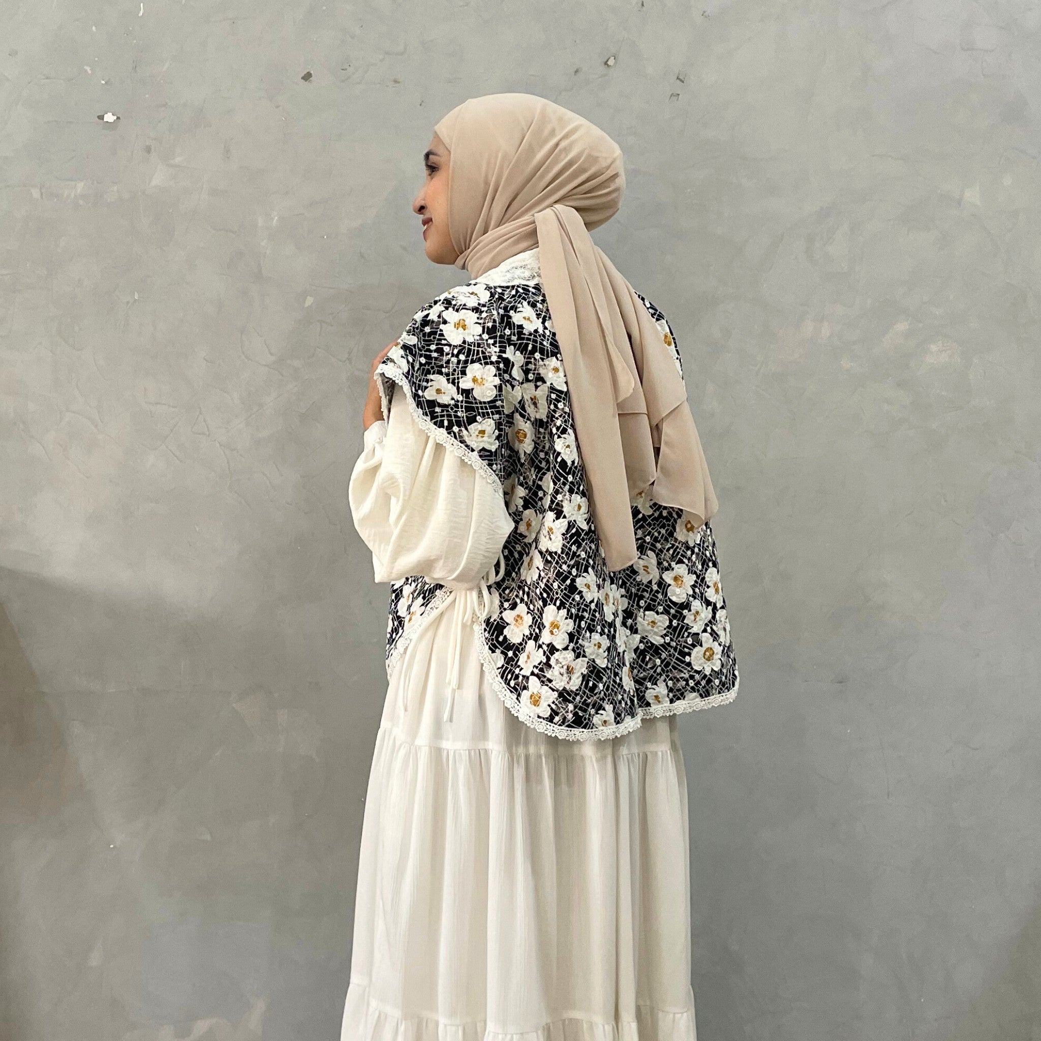 Eclemix Outer Maurin | Vest Brokat Bunga | Outer Panjang Brukat Tanpa Lengan