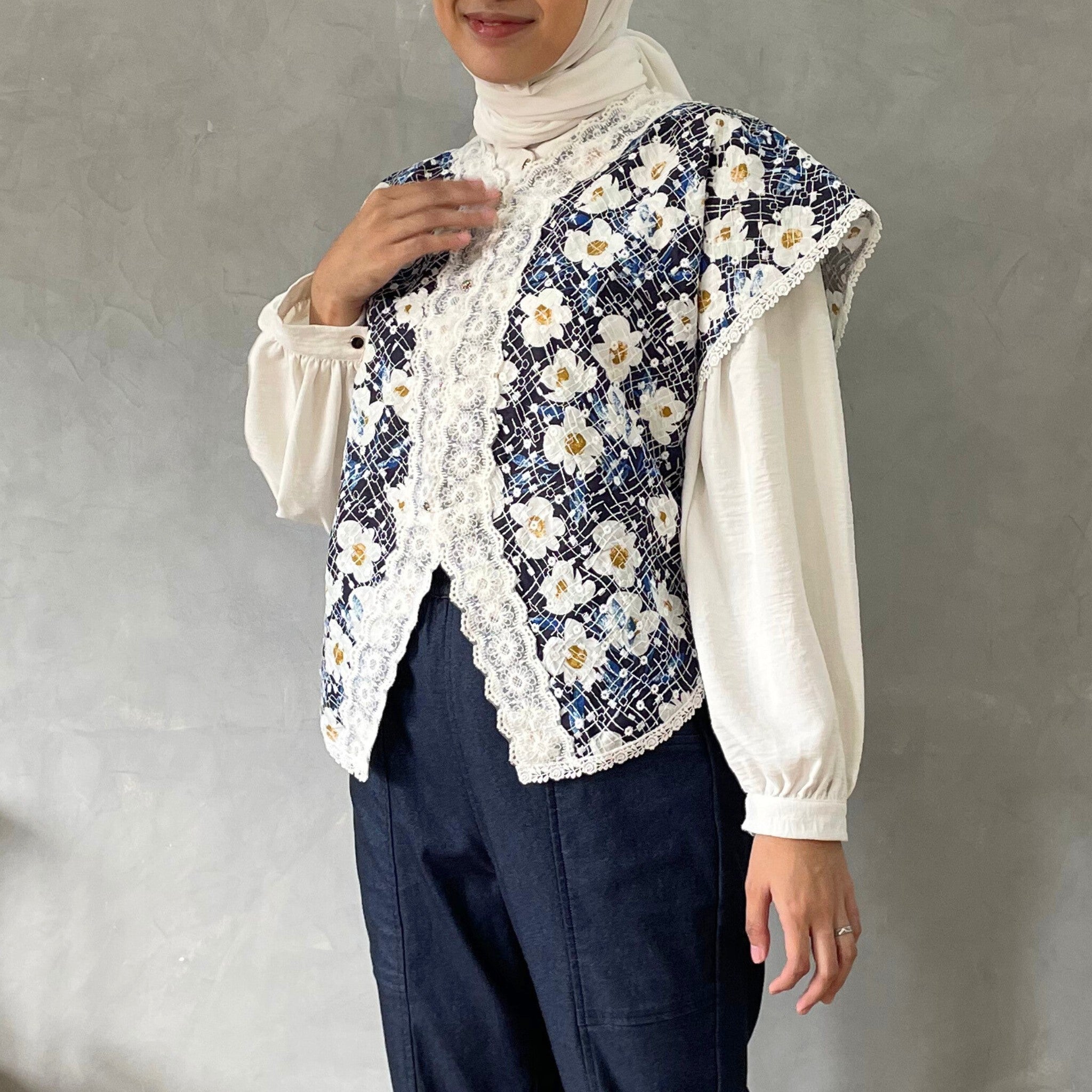 Eclemix Outer Maurin | Vest Brokat Bunga | Outer Panjang Brukat Tanpa Lengan