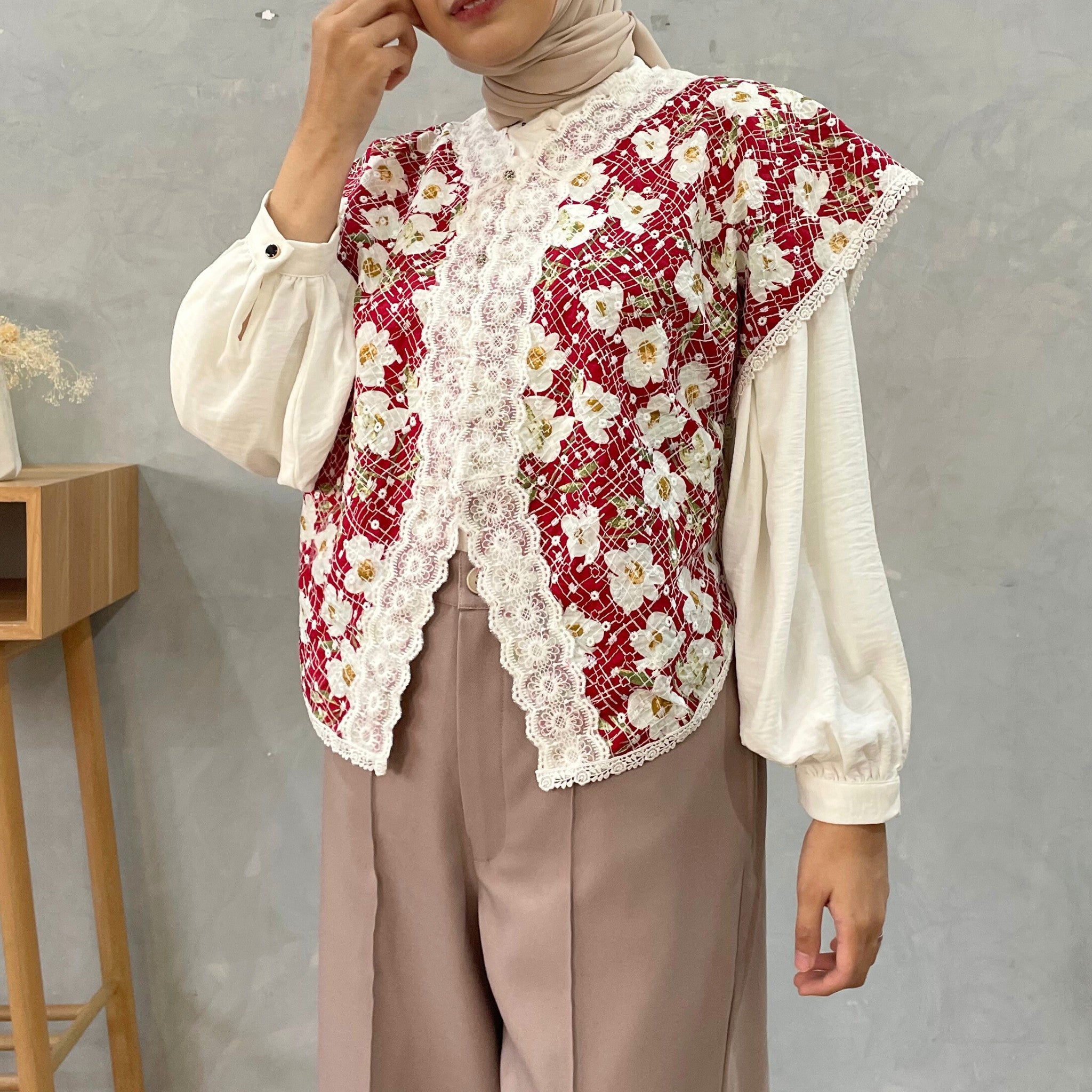 Eclemix Outer Maurin | Vest Brokat Bunga | Outer Panjang Brukat Tanpa Lengan