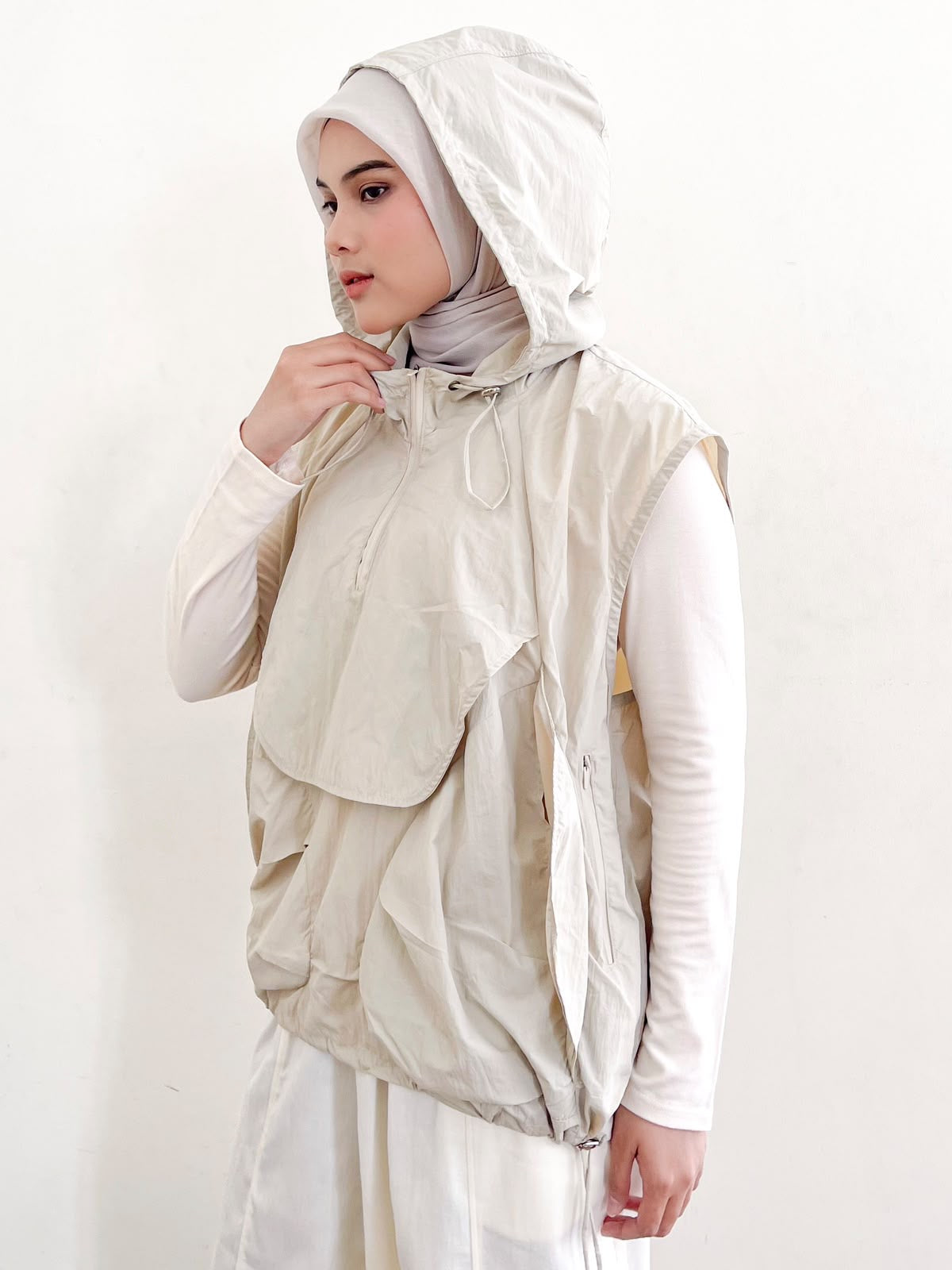 Image of Eclemix Mora Vest - Jacket Sport Wanita Tanpa Lengan
