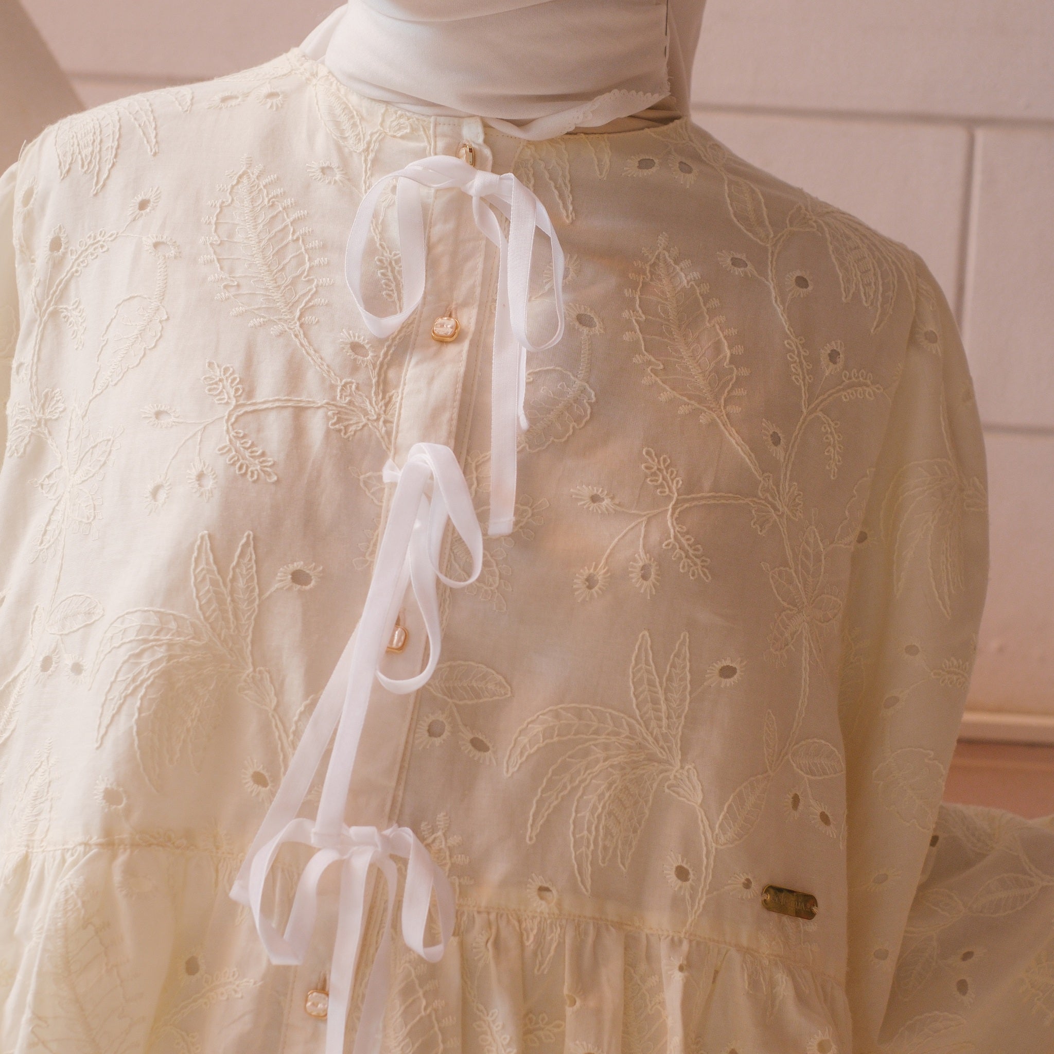 Image of Eclemix Top Omari | Atasan Wanita Kancing Depan Bowtie Pita