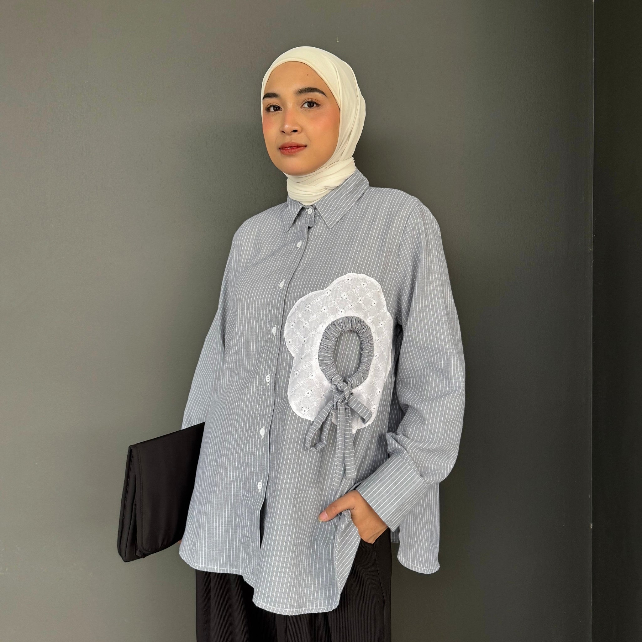 Eclemix Top Orio | Atasan Kemeja kerja stripes patch katun bordir bunga | Smart Casual