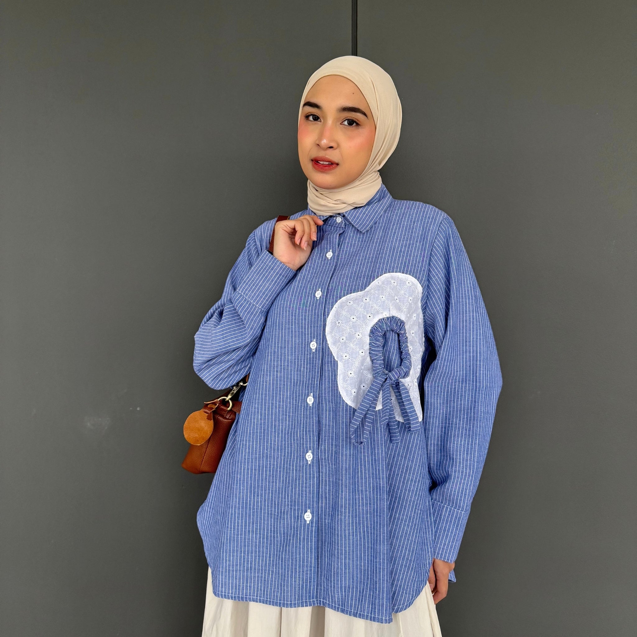 Eclemix Top Orio | Atasan Kemeja kerja stripes patch katun bordir bunga | Smart Casual