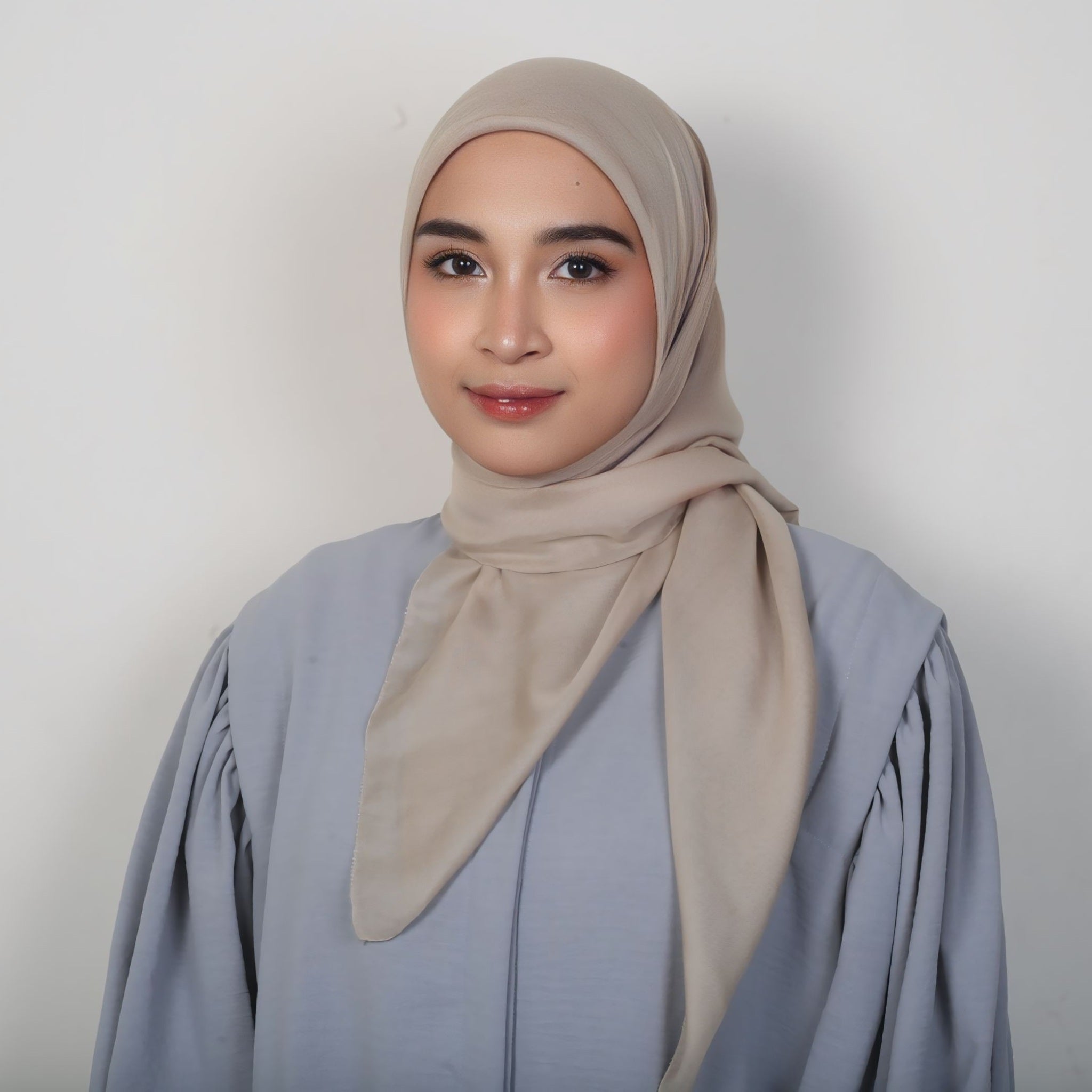 Image of Eclemix Ara Plain Hijab | Hijab Polos Segiempat Paris Premium