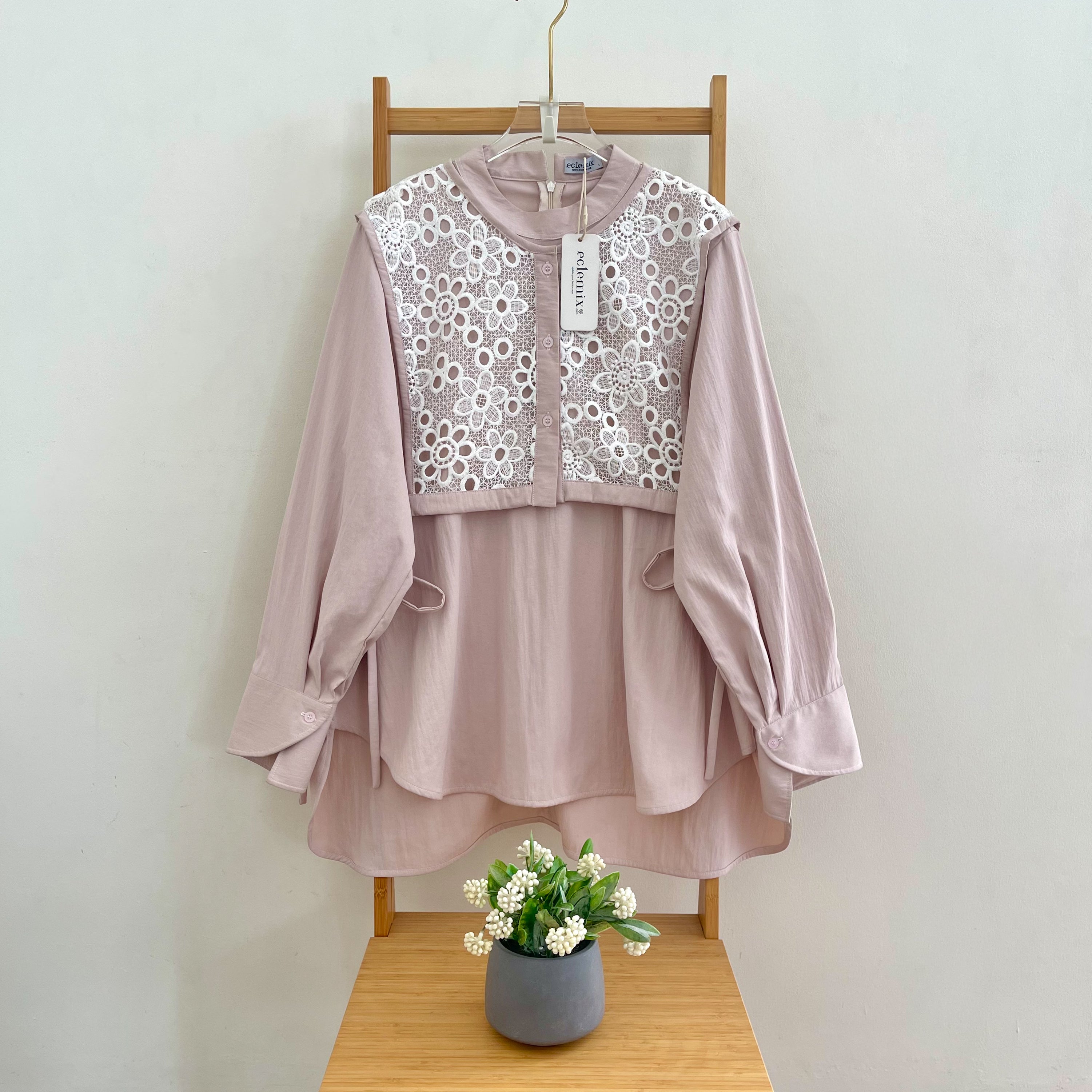 Image of Eclemix Blouse Wanita Lace | Top Semie | Atasan Elegant