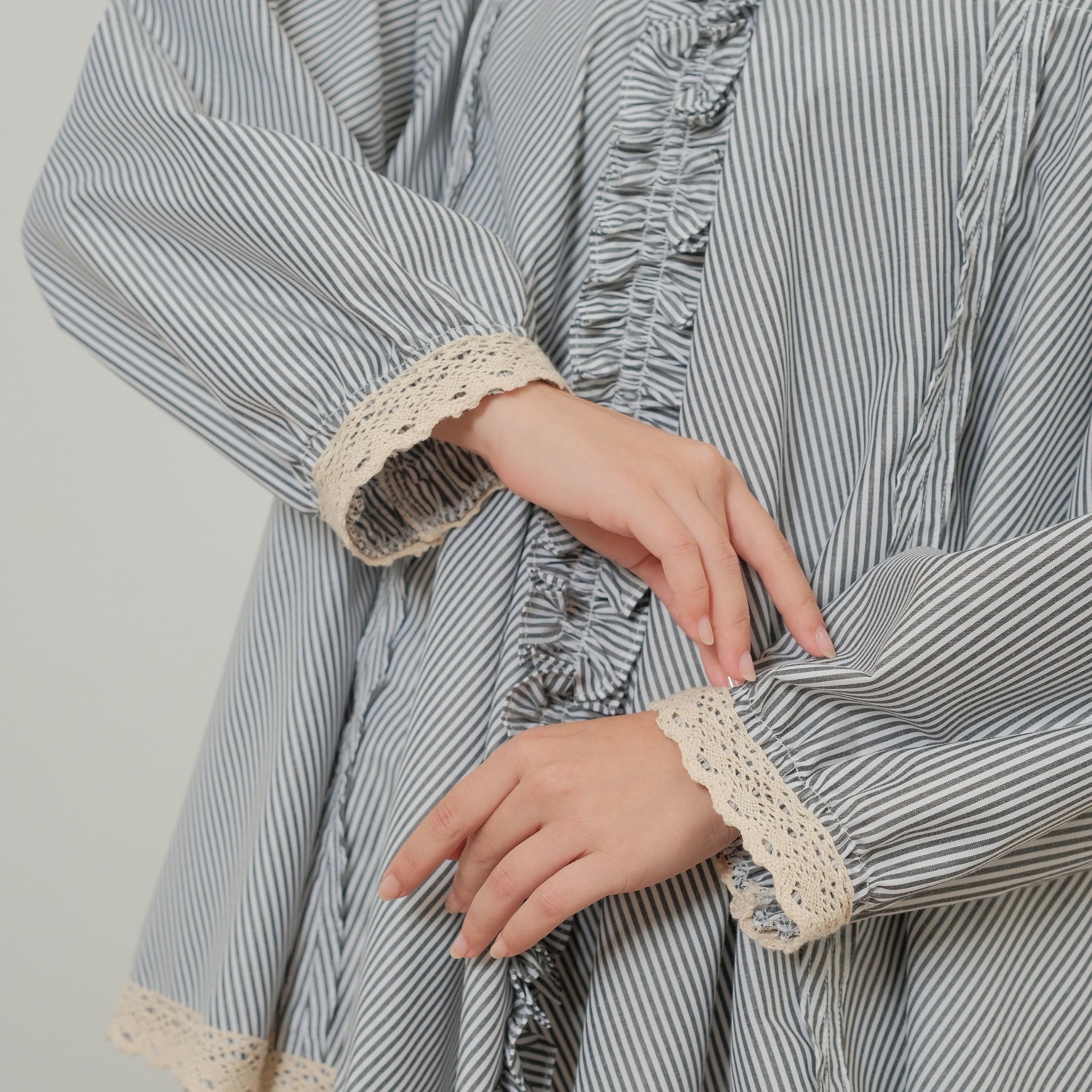 Eclemix Top Seora | Atasan Blouse Wanita Katun Ruffle Motif Stripes