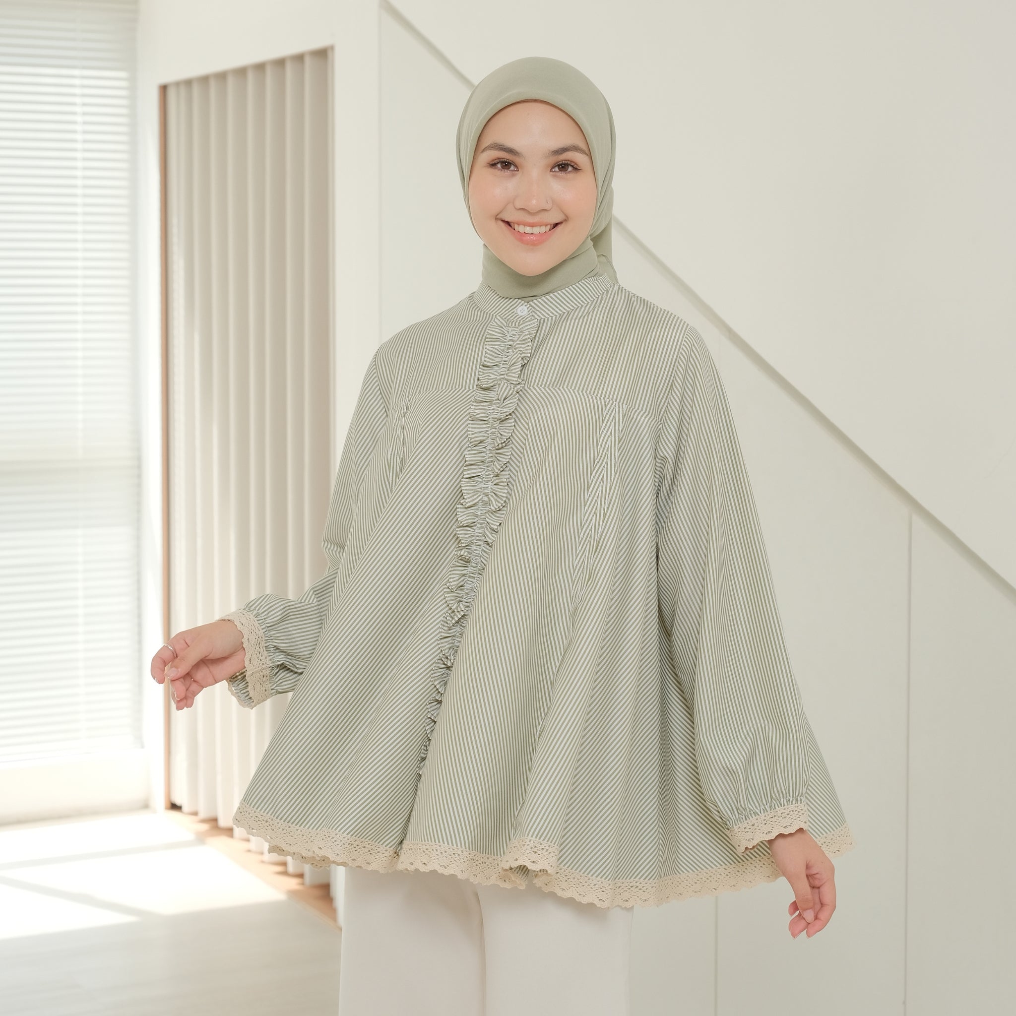 Eclemix Top Seora | Atasan Blouse Wanita Katun Ruffle Motif Stripes