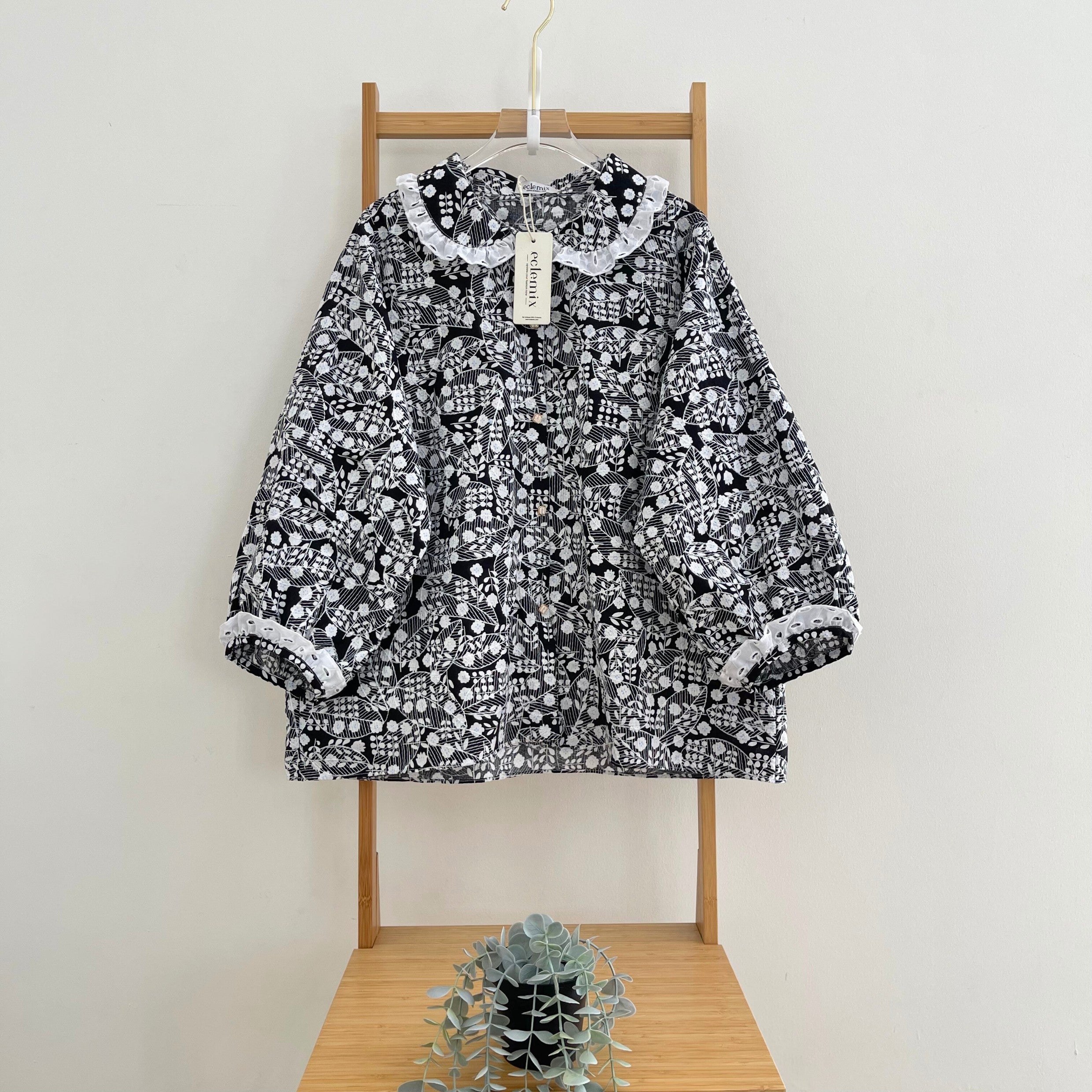 Image of Eclemix Top Sitra | Atasan Wanita Kemeja Motif Kerah Peterpan Vintage