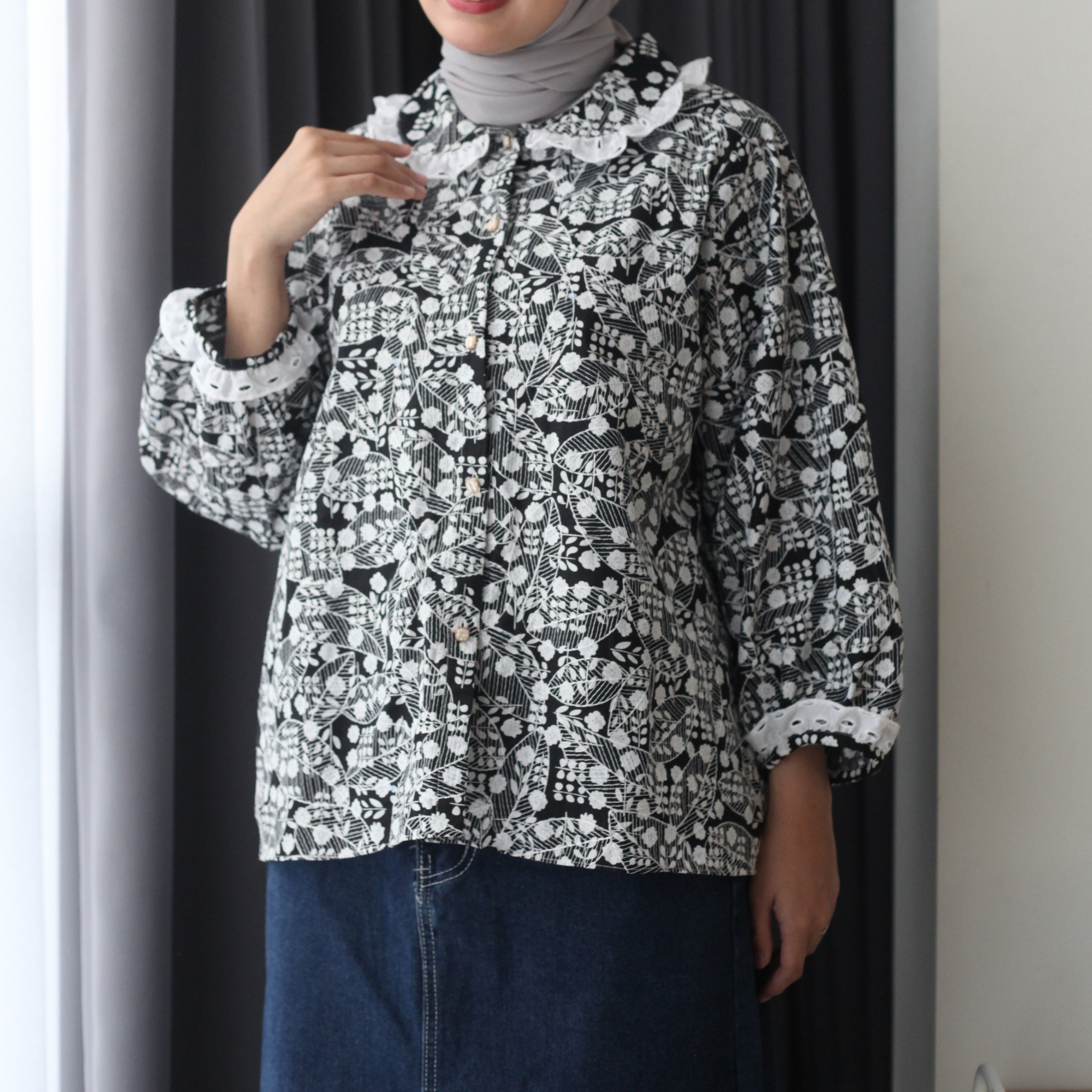 Eclemix Top Sitra | Atasan Wanita Kemeja Motif Kerah Peterpan Vintage