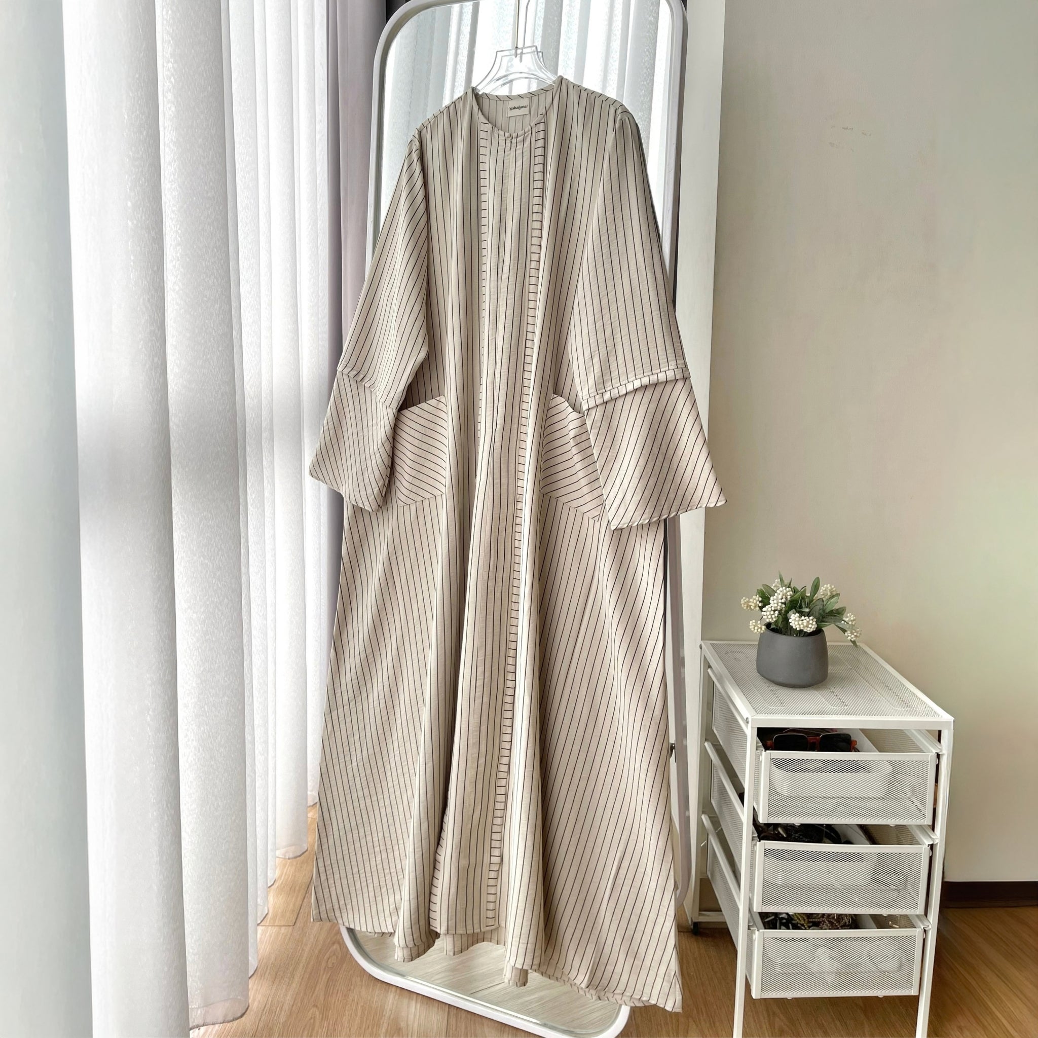 Image of Eclemix - Eshaluna Sora Striped Basic Abaya