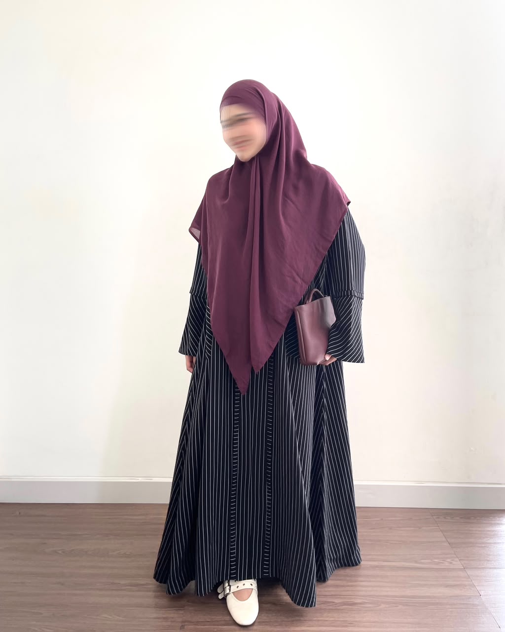 Image of Eclemix - Eshaluna Sora Striped Basic Abaya
